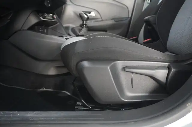 Opel Corsa view 14
