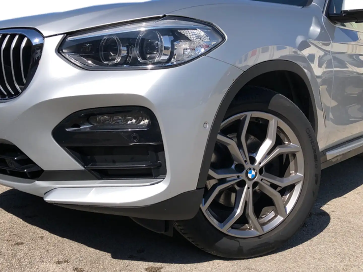 BMW X4 xDrive 20dA Argent - 2