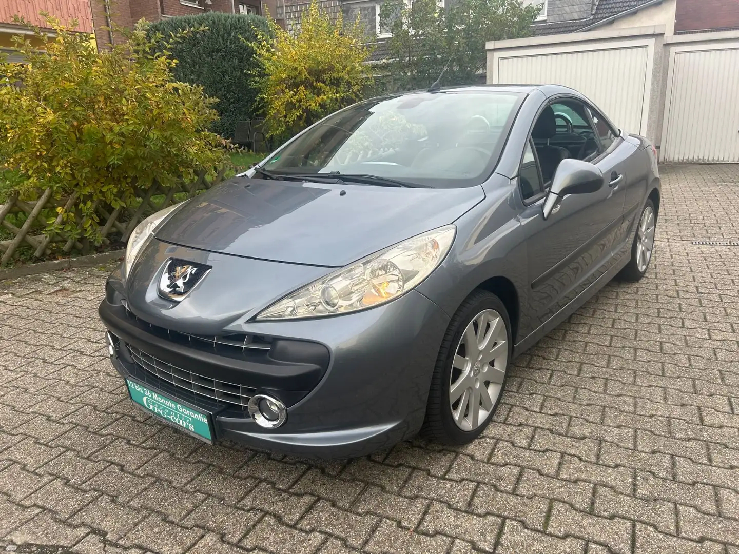 Peugeot 207 CC Cabrio-Coupe AUTOMATIK, Leder, SHZ, PDC Grau - 1