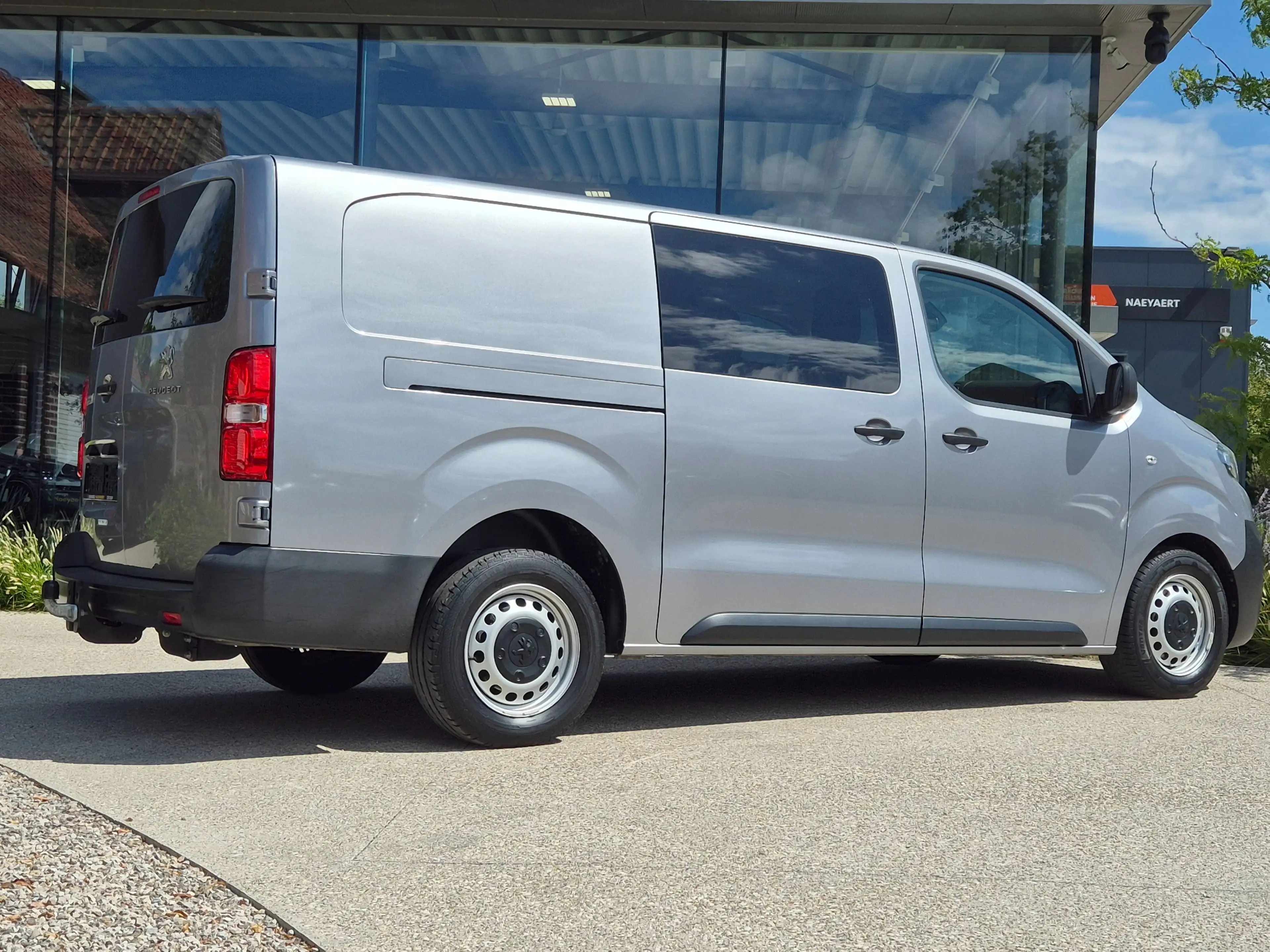 Peugeot Expert dubbele cabine 2.0 HDi *2 SCHUIFDEUREN, BEKLEDE LAADRUIMTE, CARPLAY, GPS * — photo 4