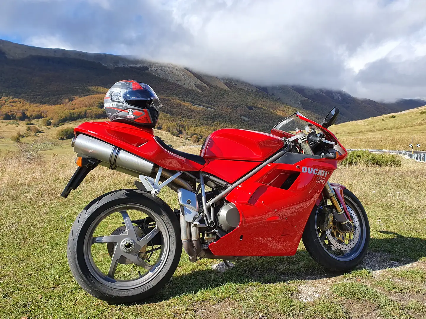 Ducati 996 BIPOSTO Rojo - 2