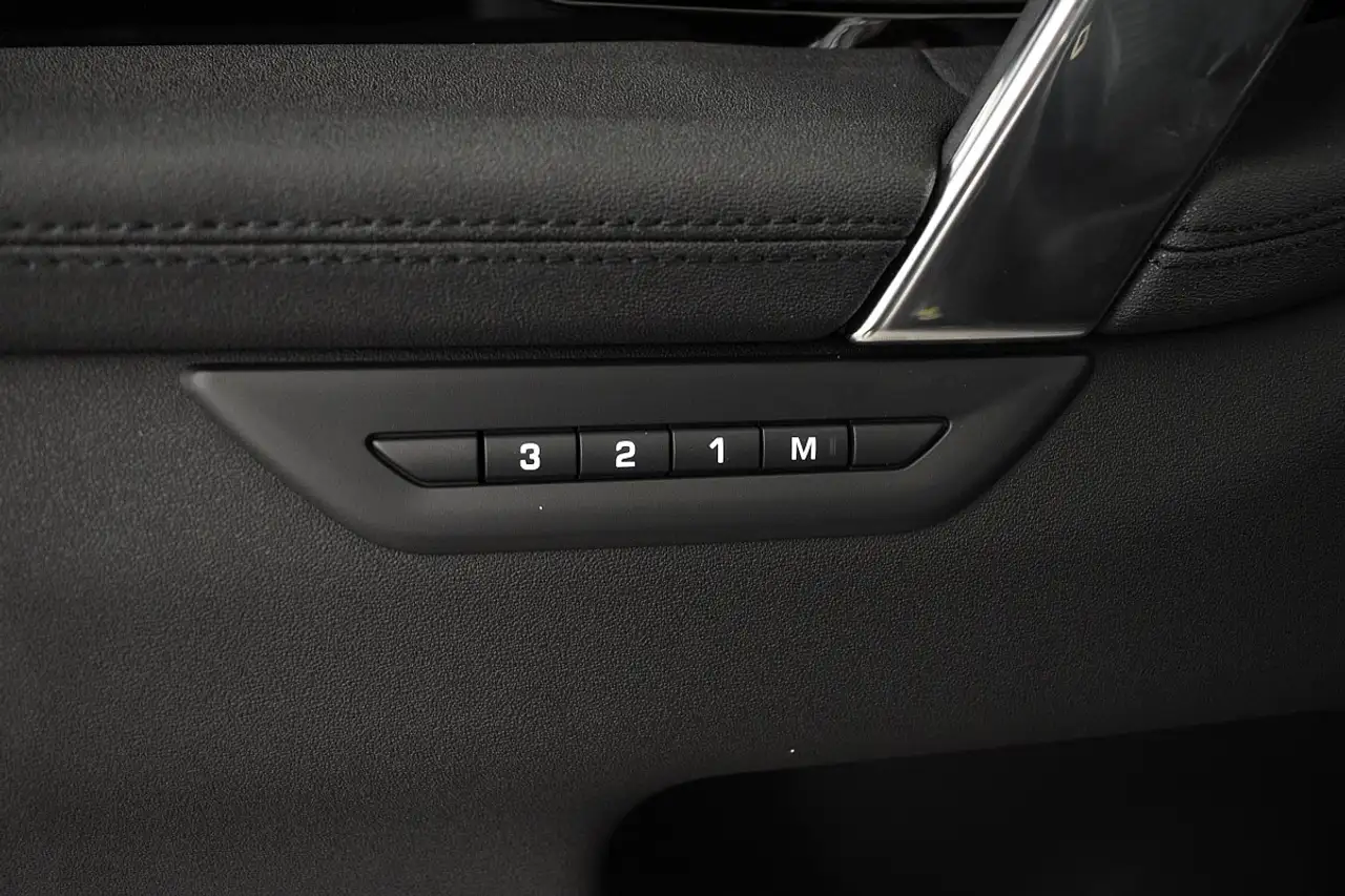Land Rover Discovery Sport 2026 — фото 12