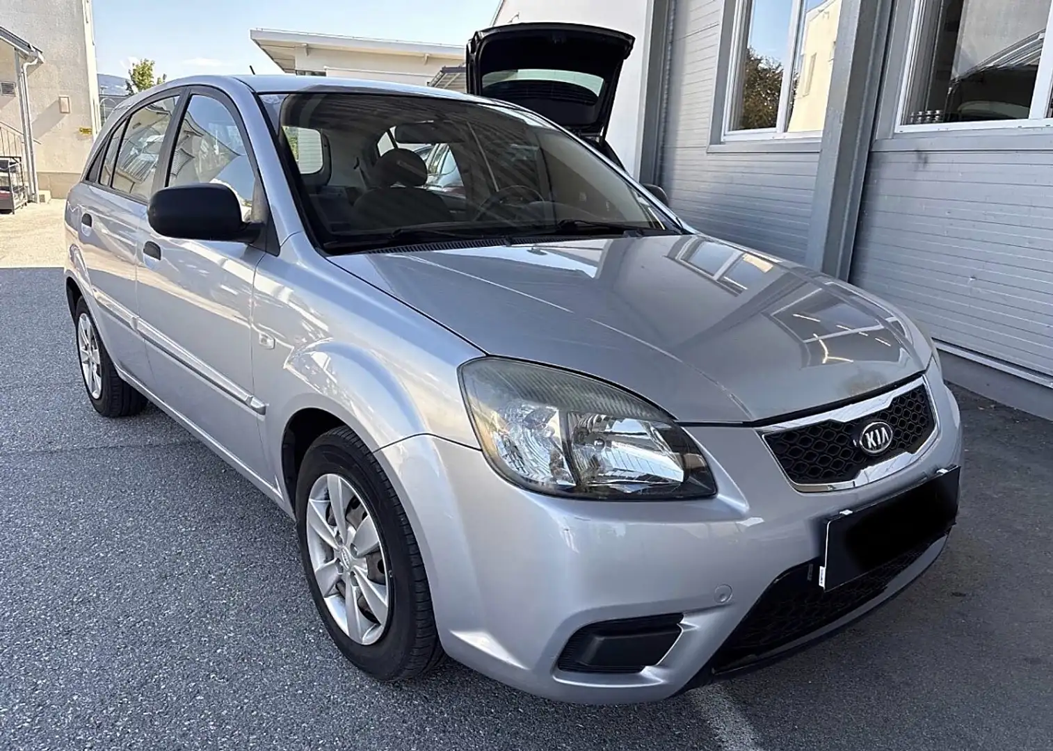 Kia Rio 1,4 Cool 06/2026 + 4 Monate Silber - 1