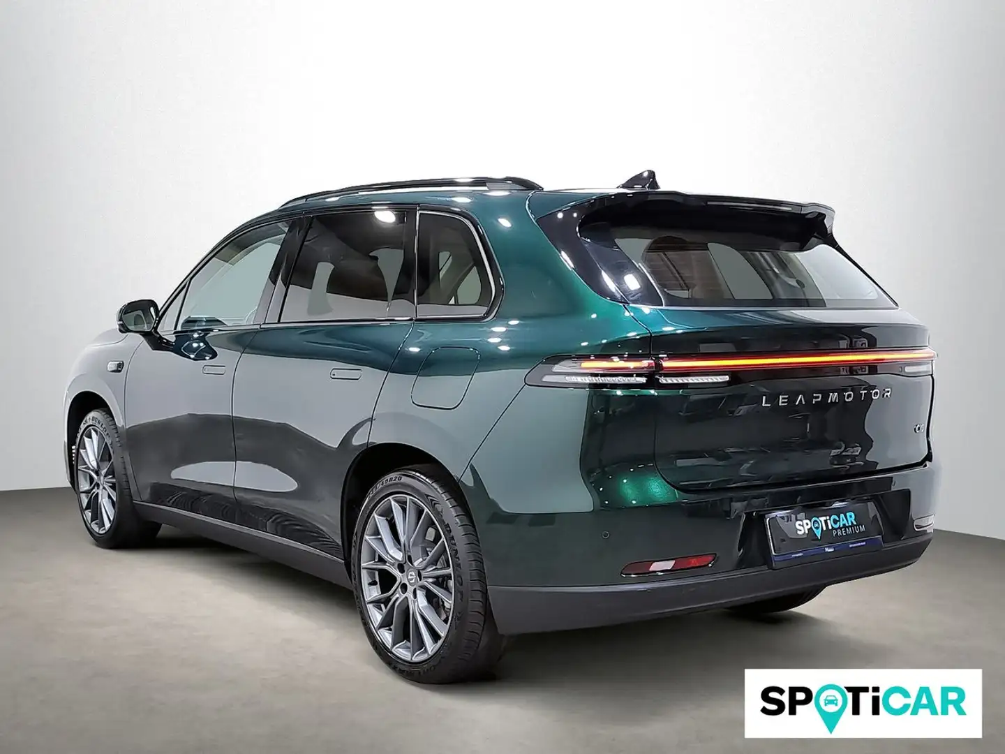 Leapmotor C10 BEV 69.9kWh Design Auto Verde - 2