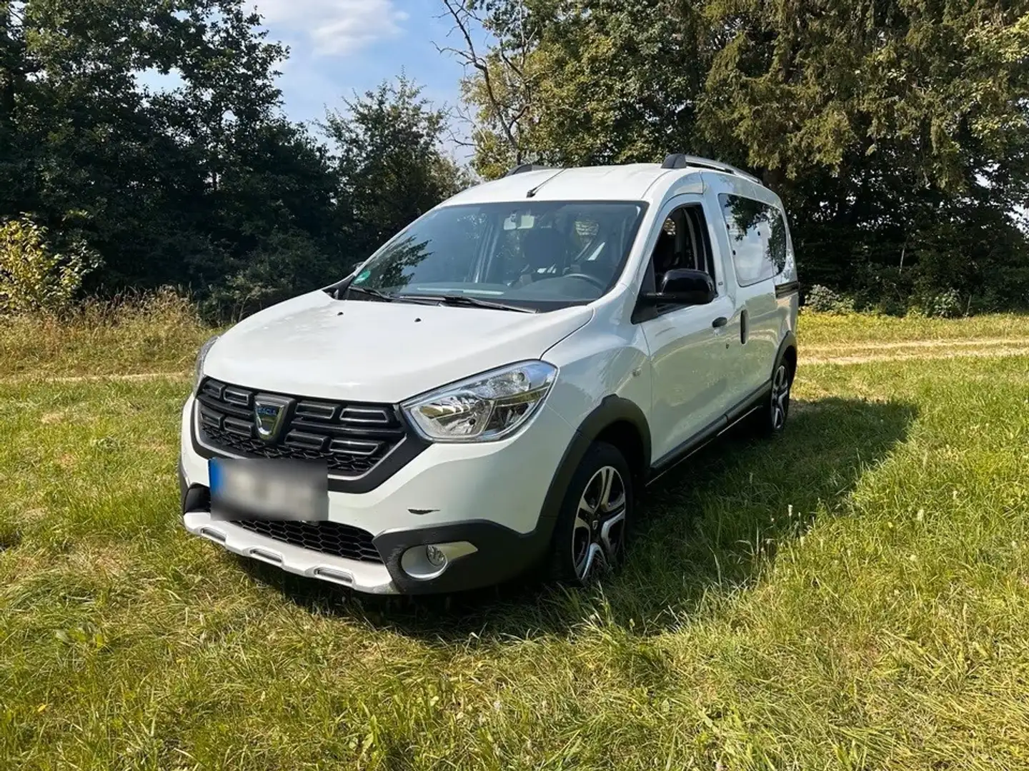 Dacia Dokker TCe 115 Stepway Celebration - 2