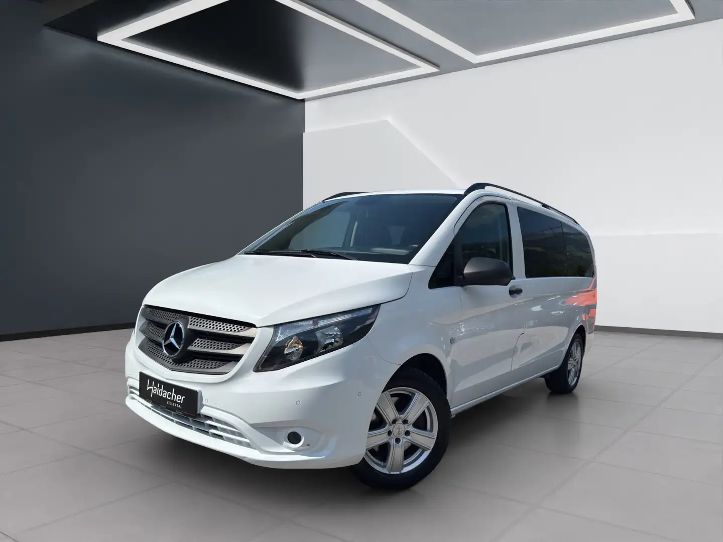 Mercedes-Benz Vito 114 BlueTEC 4x4 Tourer PRO Lang AUT PTS Navi Weiß - 2