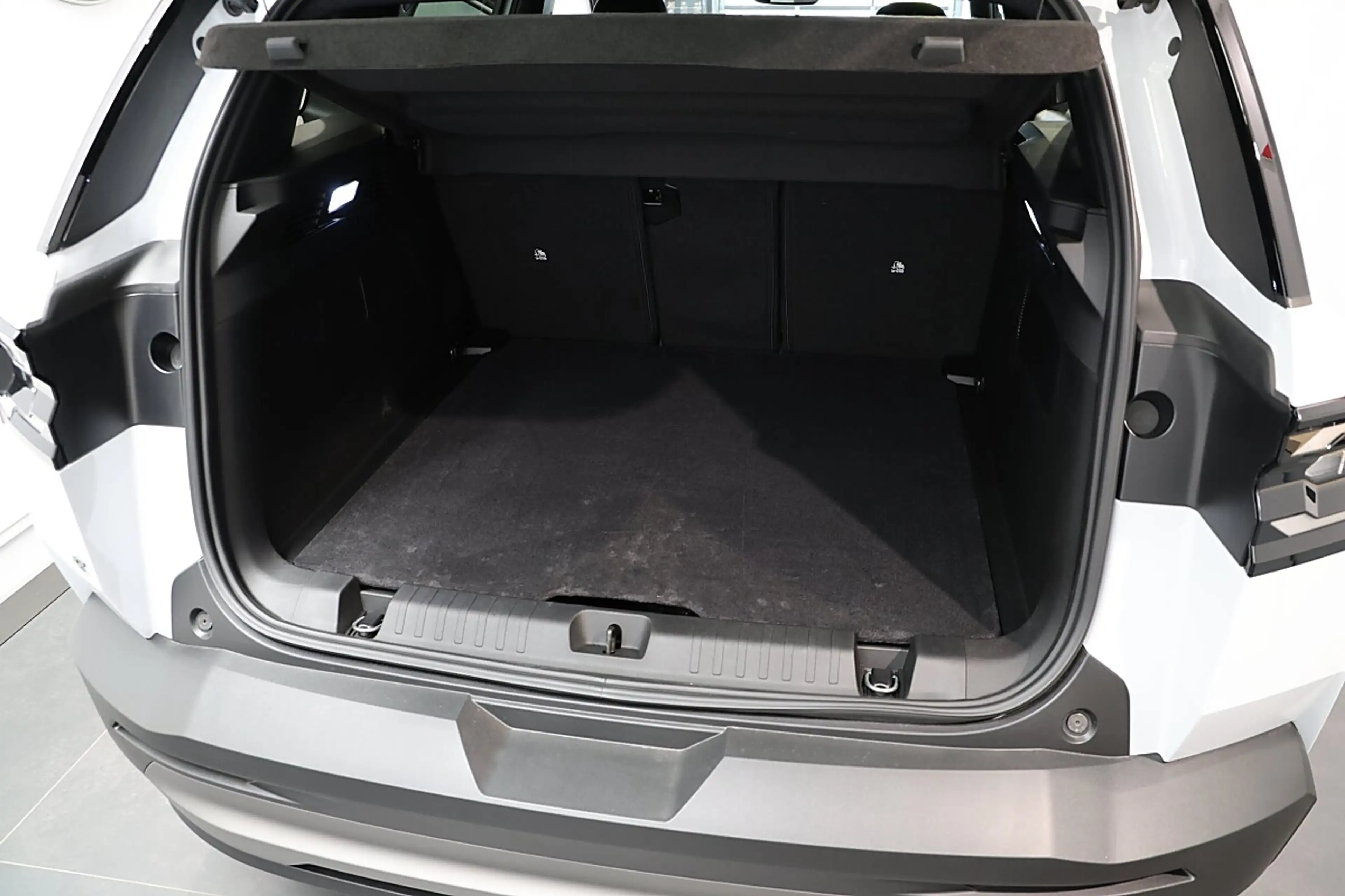 Jeep Compass BEV 74kWh First Edition — photo 14