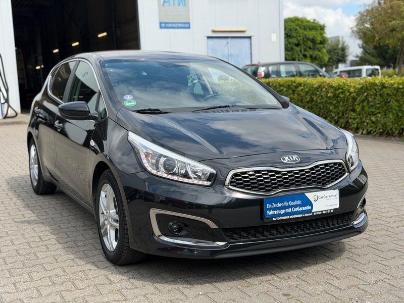 Kia Ceed / cee'd Garantie *Navi *Kamera*nur 65000 Km — photo 5