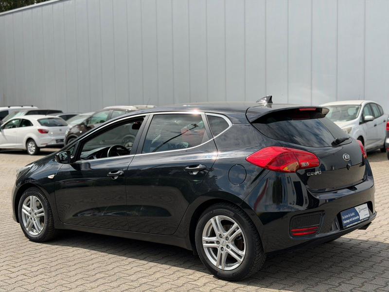 Kia Ceed / cee'd Garantie *Navi *Kamera*nur 65000 Km — photo 13