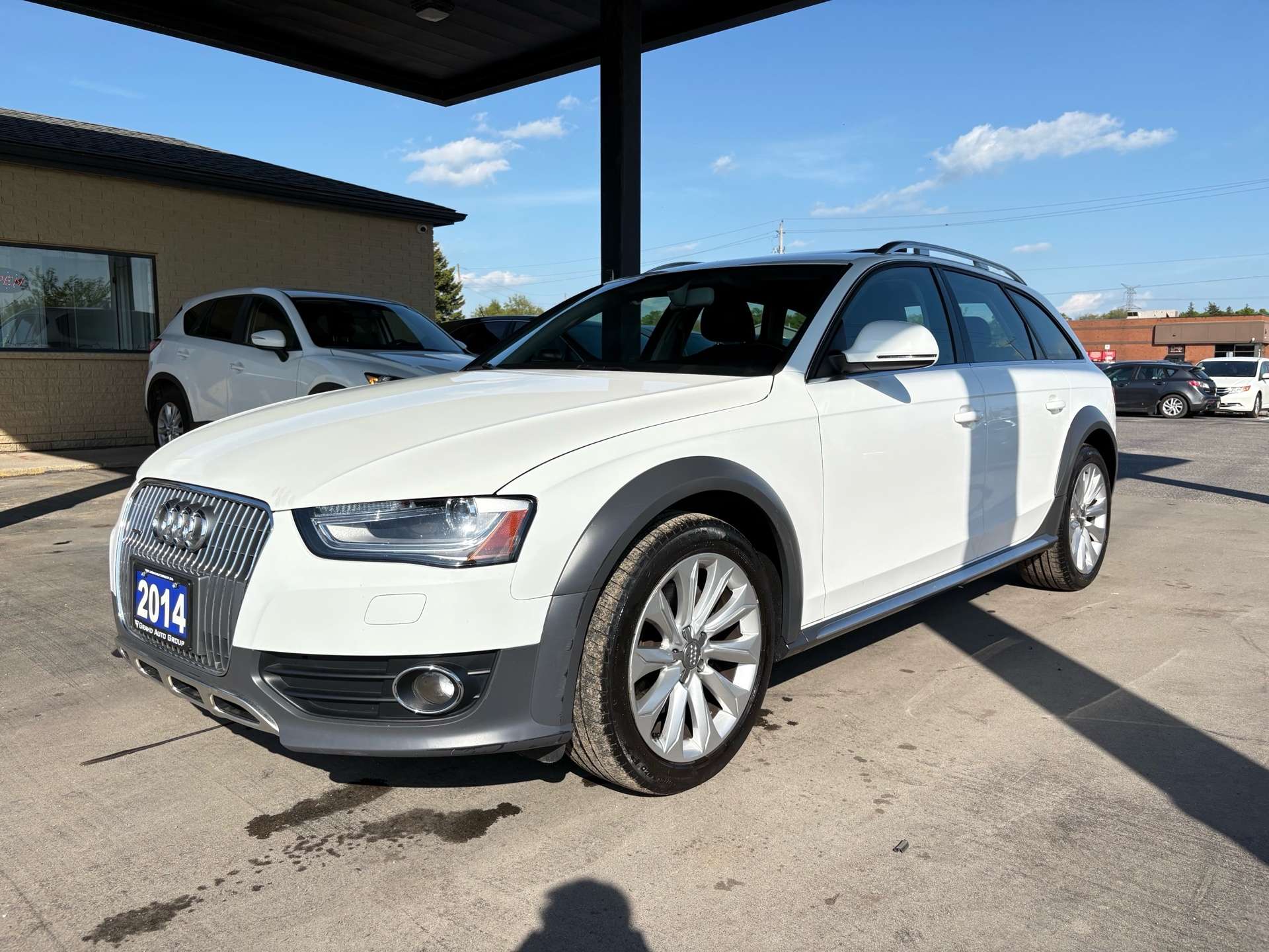 2014 Audi Allroad Komfort I 2 SETS OF TIRES ON RIMS I CERTIFIED thumb 8