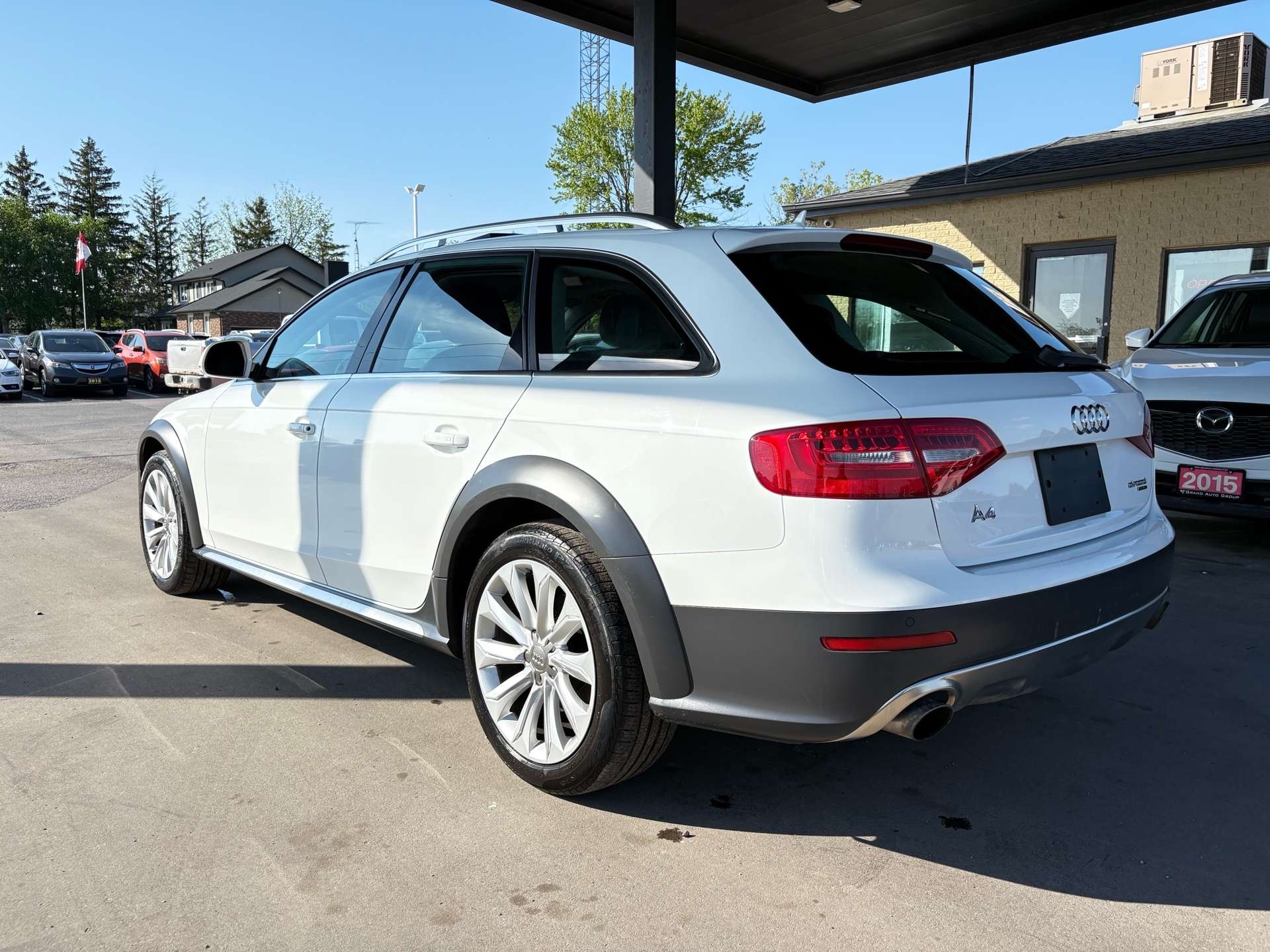 2014 Audi Allroad Komfort I 2 SETS OF TIRES ON RIMS I CERTIFIED thumb 6