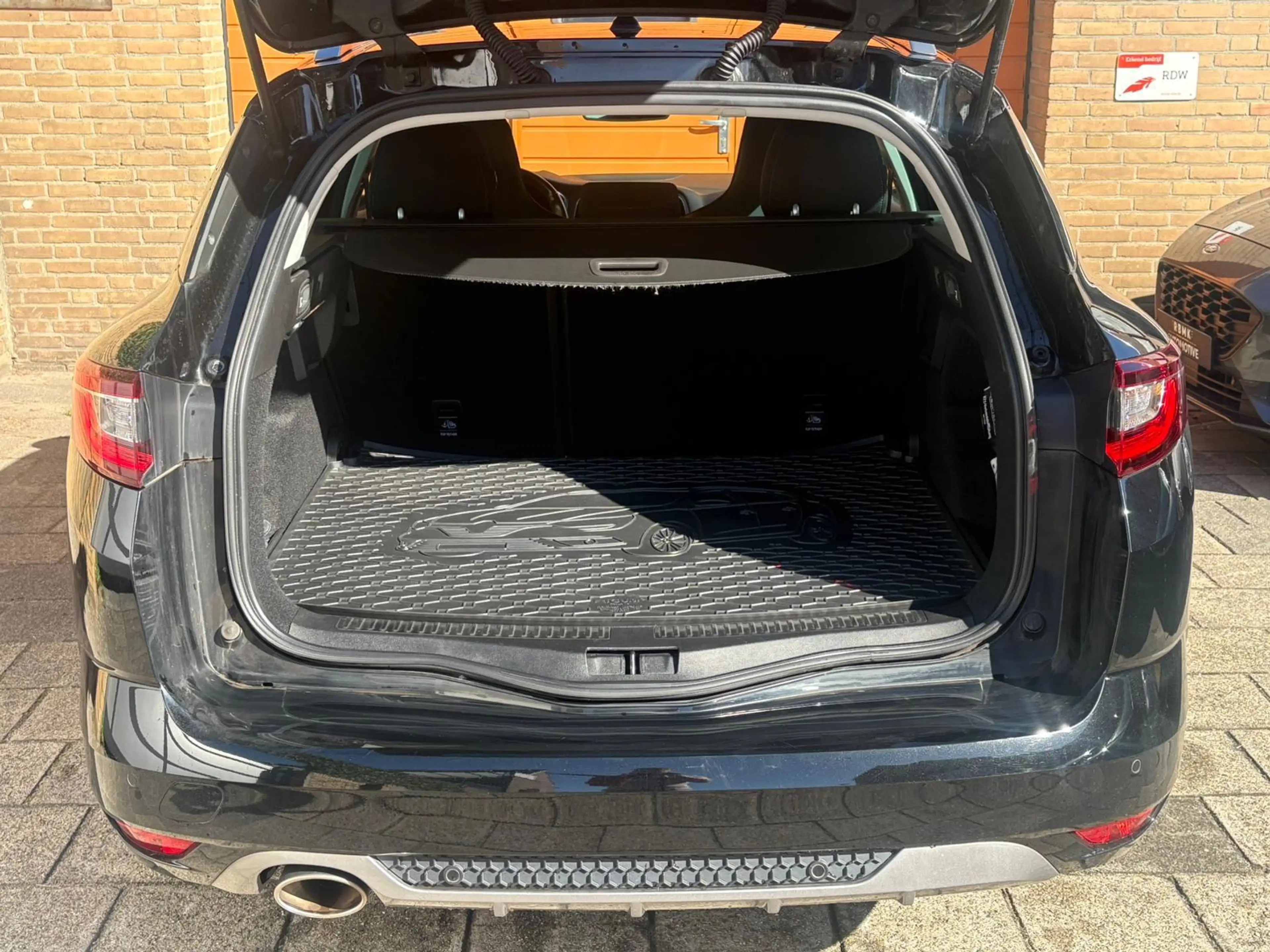 Renault Megane Estate 1.3 TCe GT-Line — photo 28