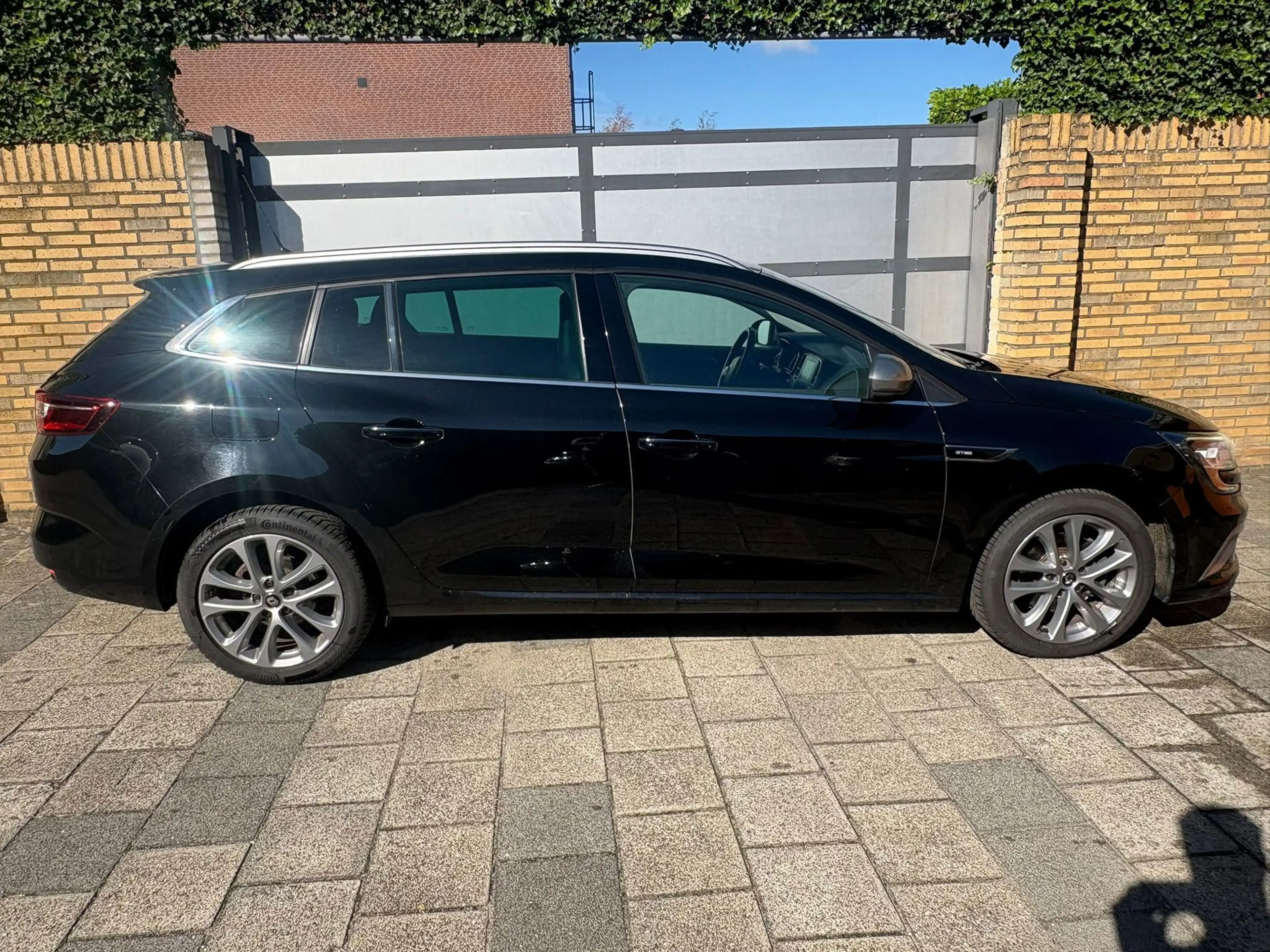 Renault Megane Estate 1.3 TCe GT-Line — photo 6