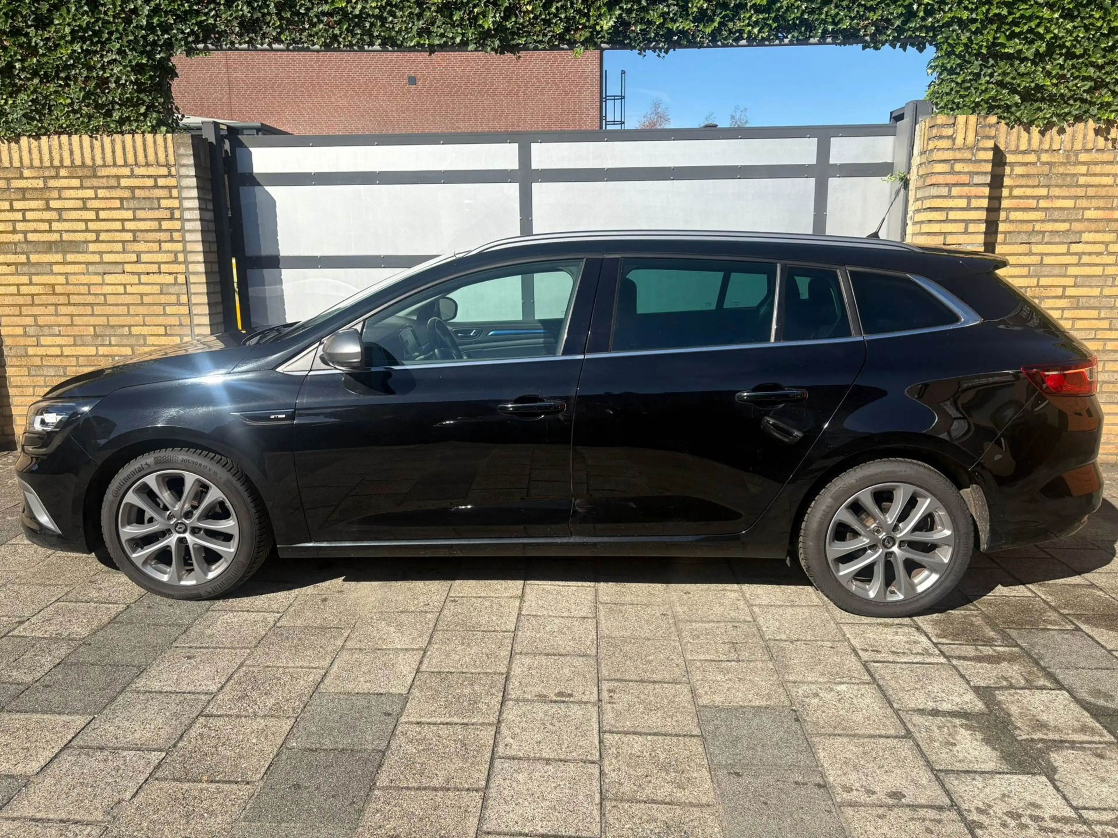 Renault Megane Estate 1.3 TCe GT-Line — photo 5
