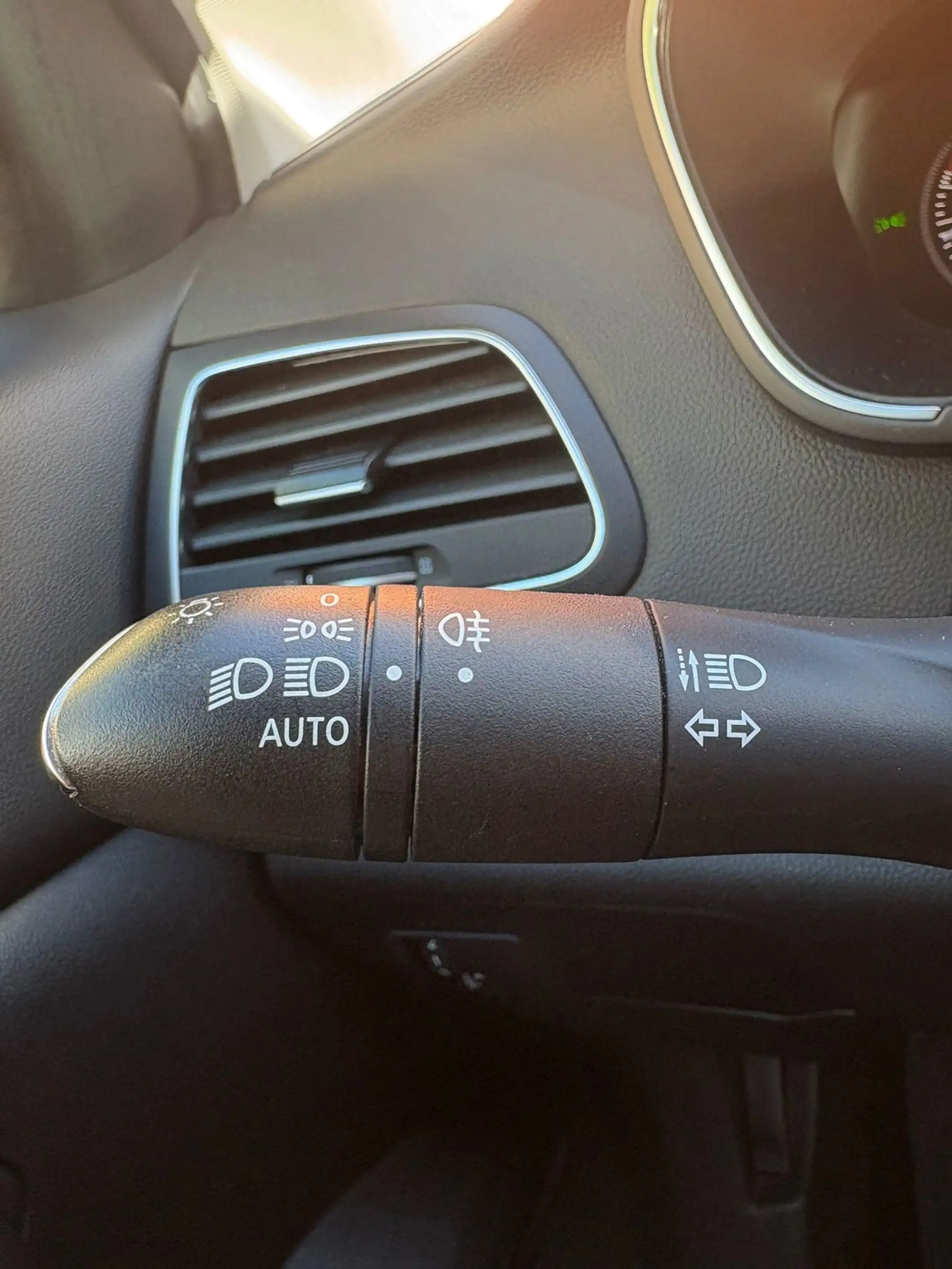 Renault Megane Estate 1.3 TCe GT-Line — photo 16