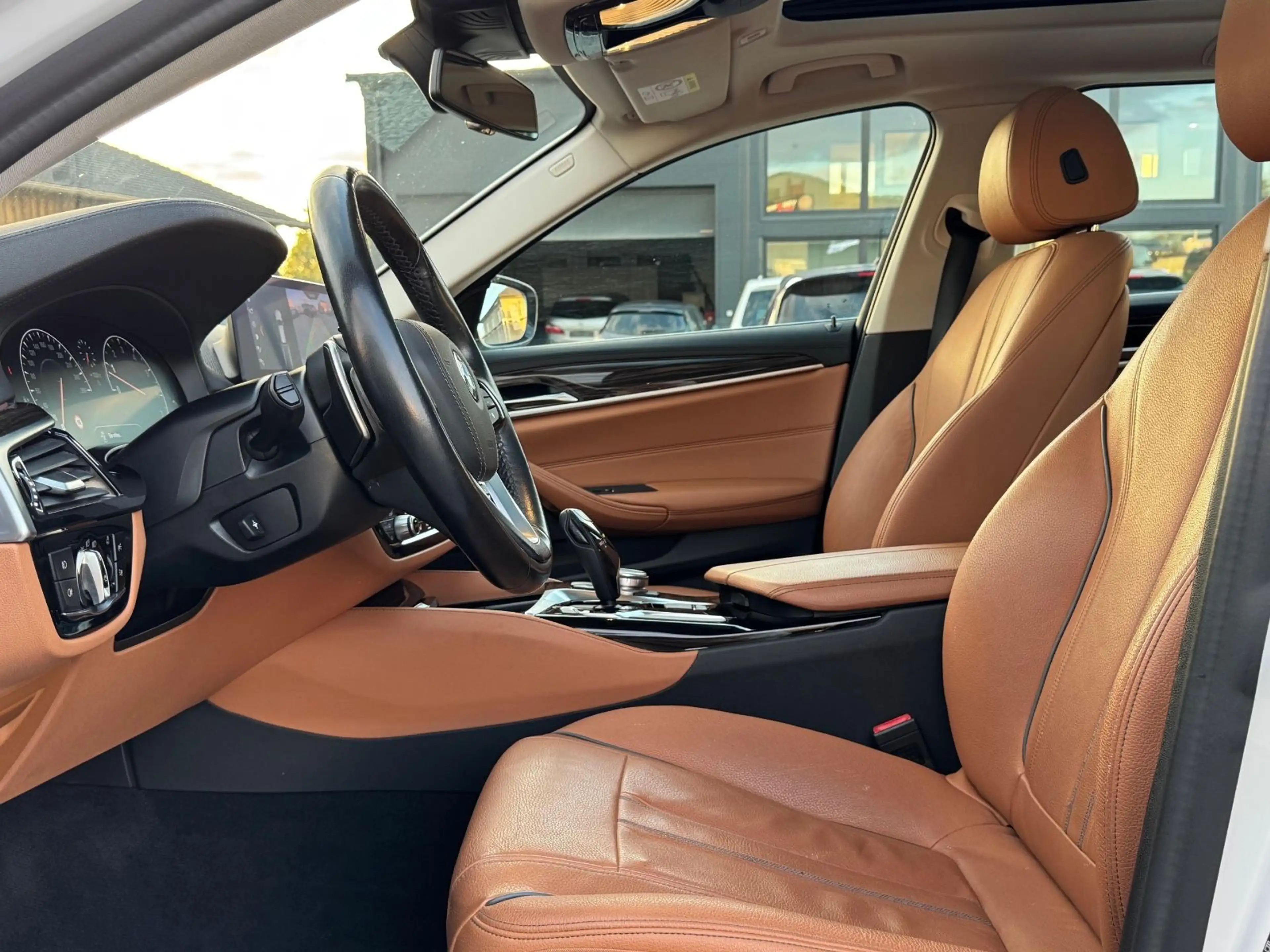BMW 540 Touring 540 i xDrive Luxury Line Kam ACC — photo 11