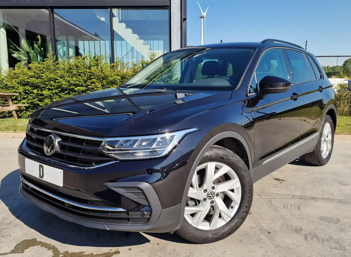 Volkswagen Tiguan 1.5 TSI Life/Carplay/Trekhaak/Camera/Navi Noir - 1
