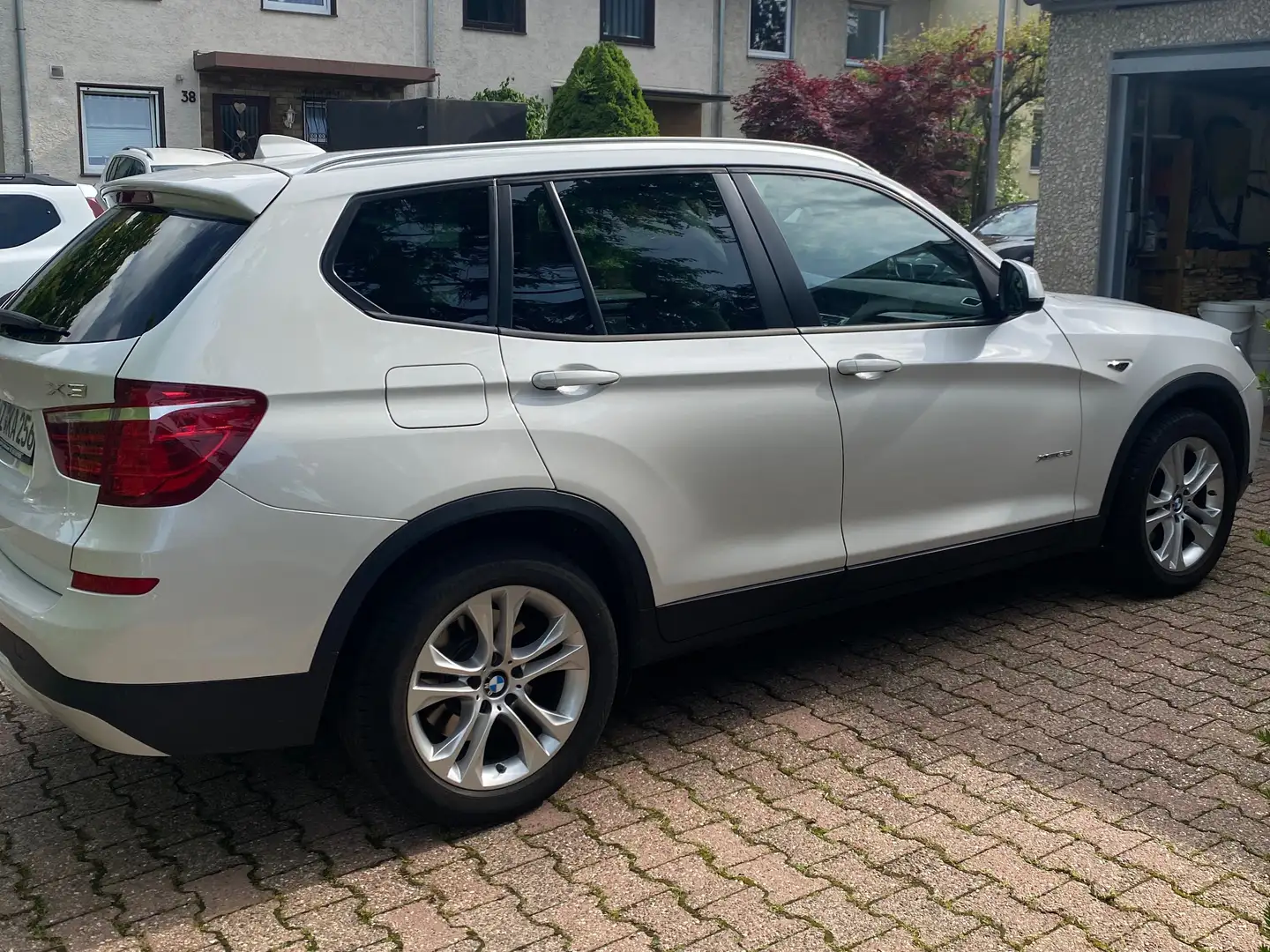 BMW X3 X3 xDrive35i Aut. Weiß - 2
