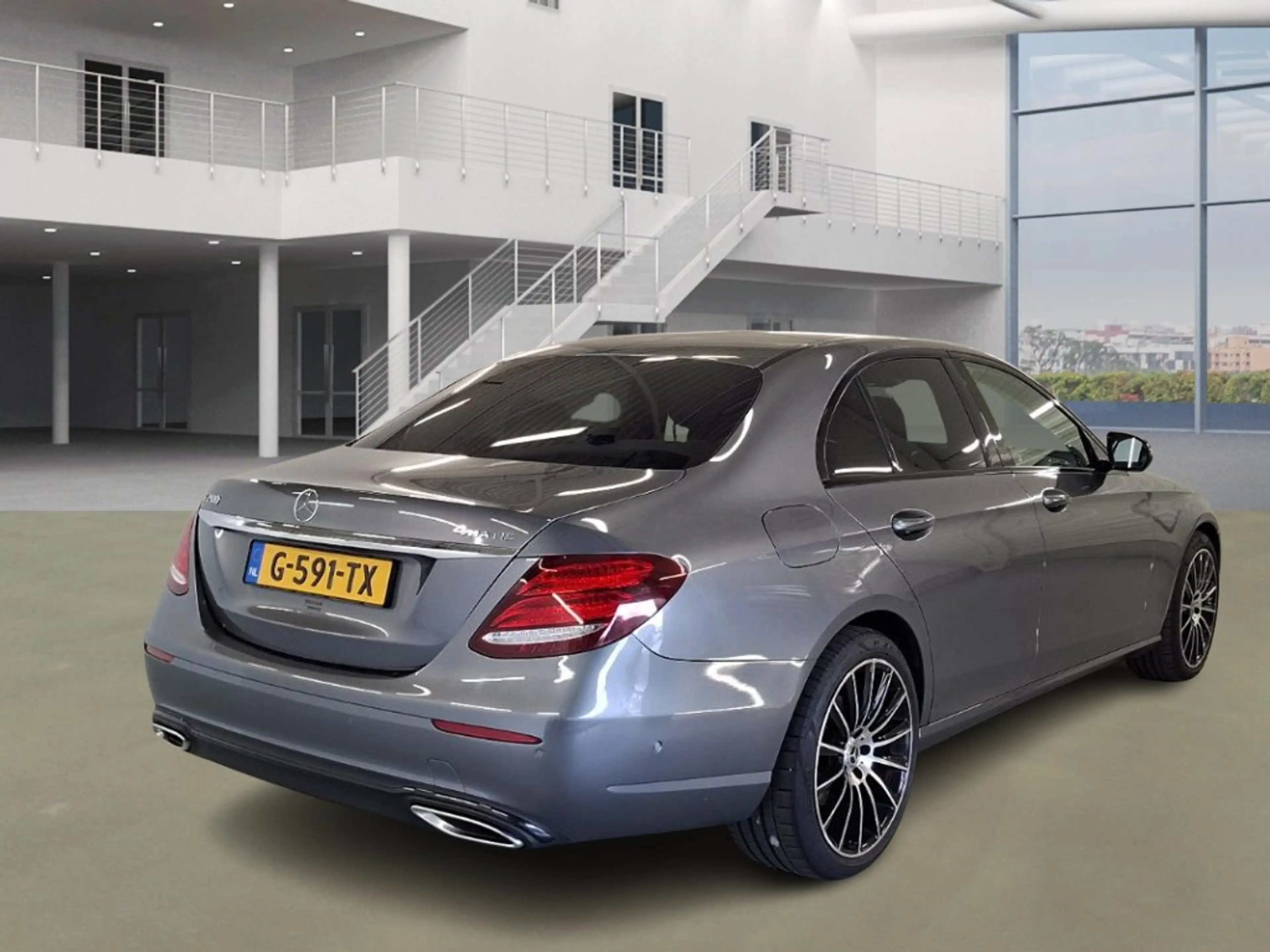 Mercedes-Benz E 200 4MATIC Premium Plus — photo 3
