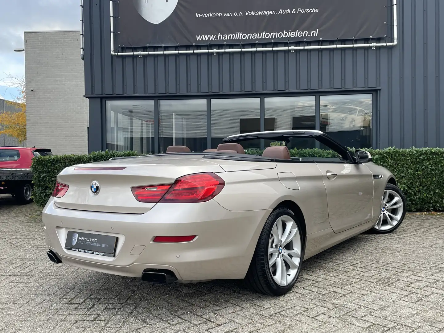 BMW 650 6-serie Cabriolet 650i 408pk Aut. High Executive U Šedá - 2