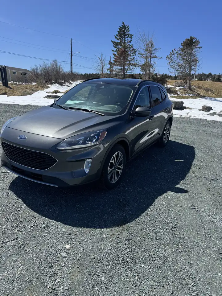 Ford Escape снимка Ford Escape