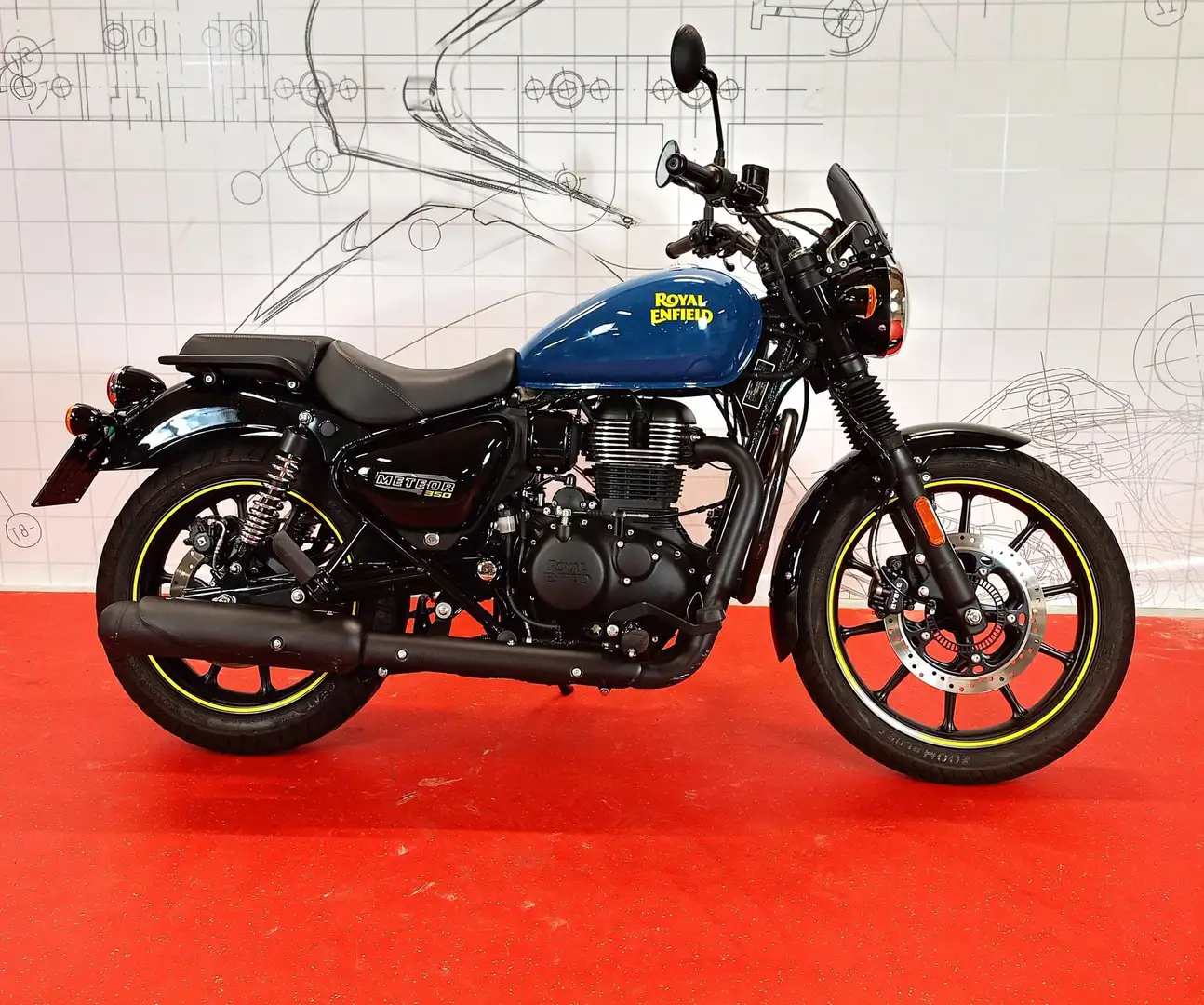 Royal Enfield Meteor 350 - 1