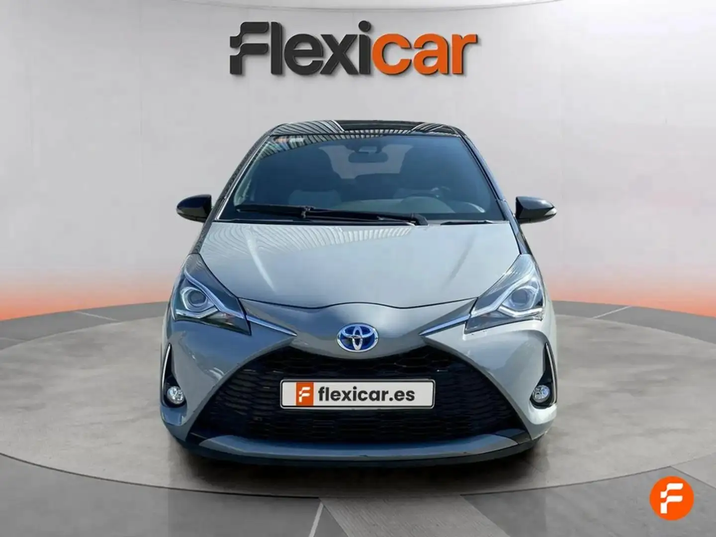 Toyota Yaris 1.5 Hybrid Advance Giallo - 2