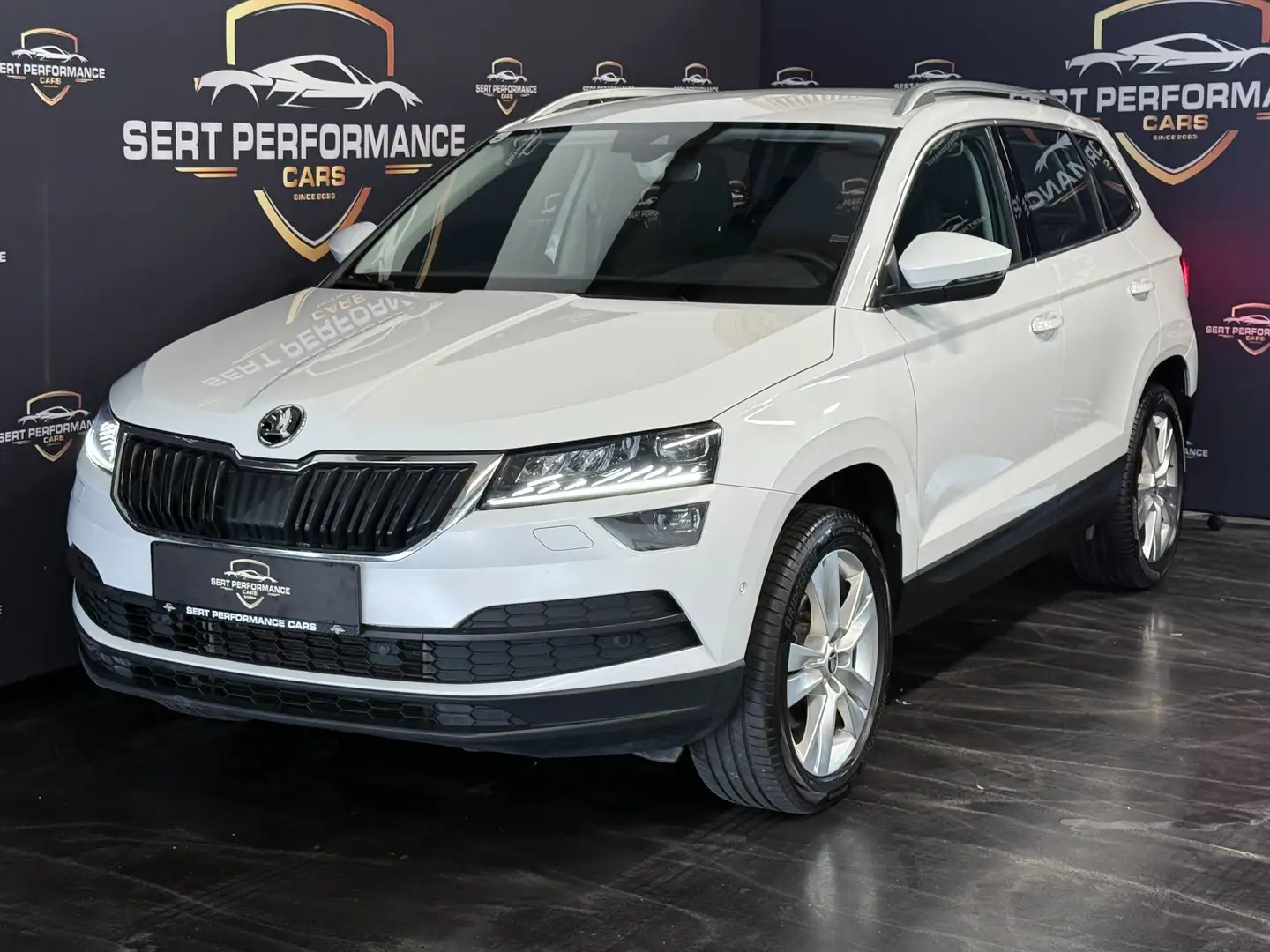 Skoda Karoq Style 4x4 Weiß - 2