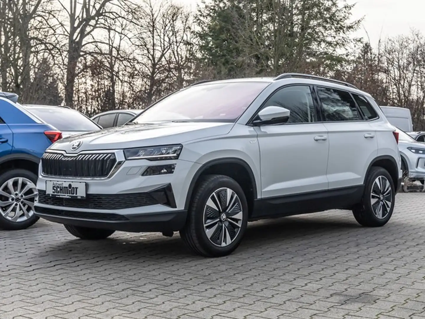 Skoda Karoq 1.5 TSI ACT DSG Tour ACC AHK LED E.HECK KEYLESS Weiß - 1