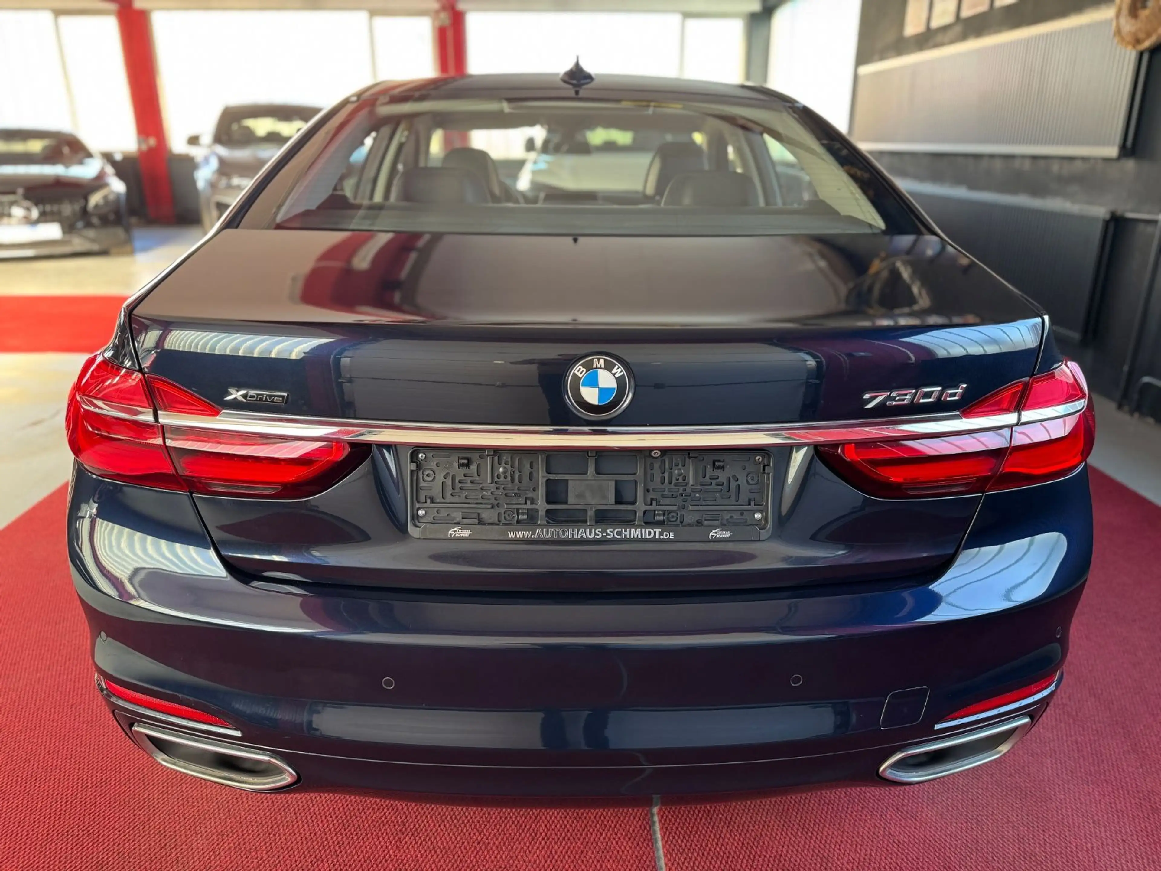 BMW 730 d xDrive Sitzlüftung DisplayKey Touch Command — photo 8