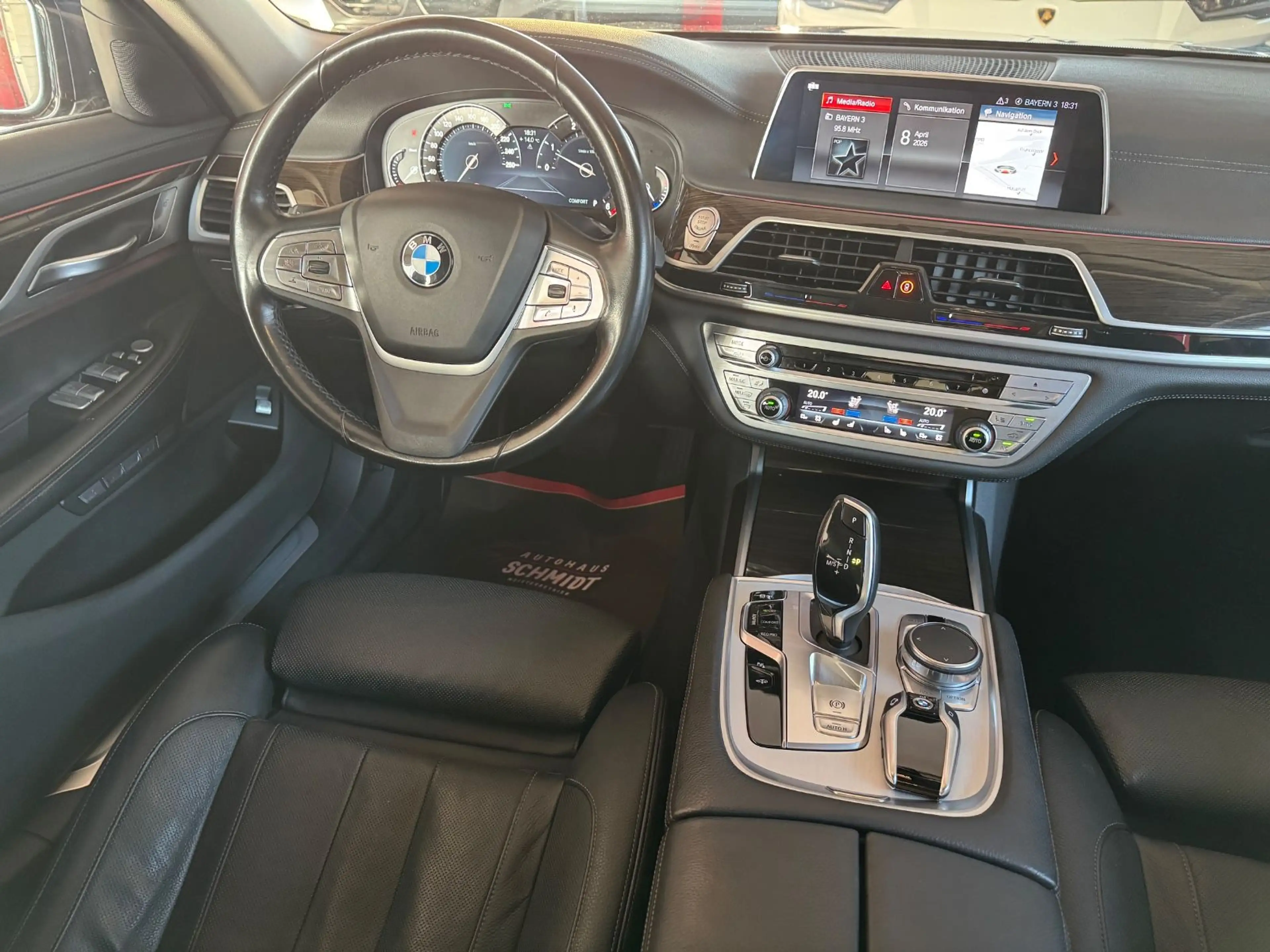 BMW 730 d xDrive Sitzlüftung DisplayKey Touch Command — photo 4