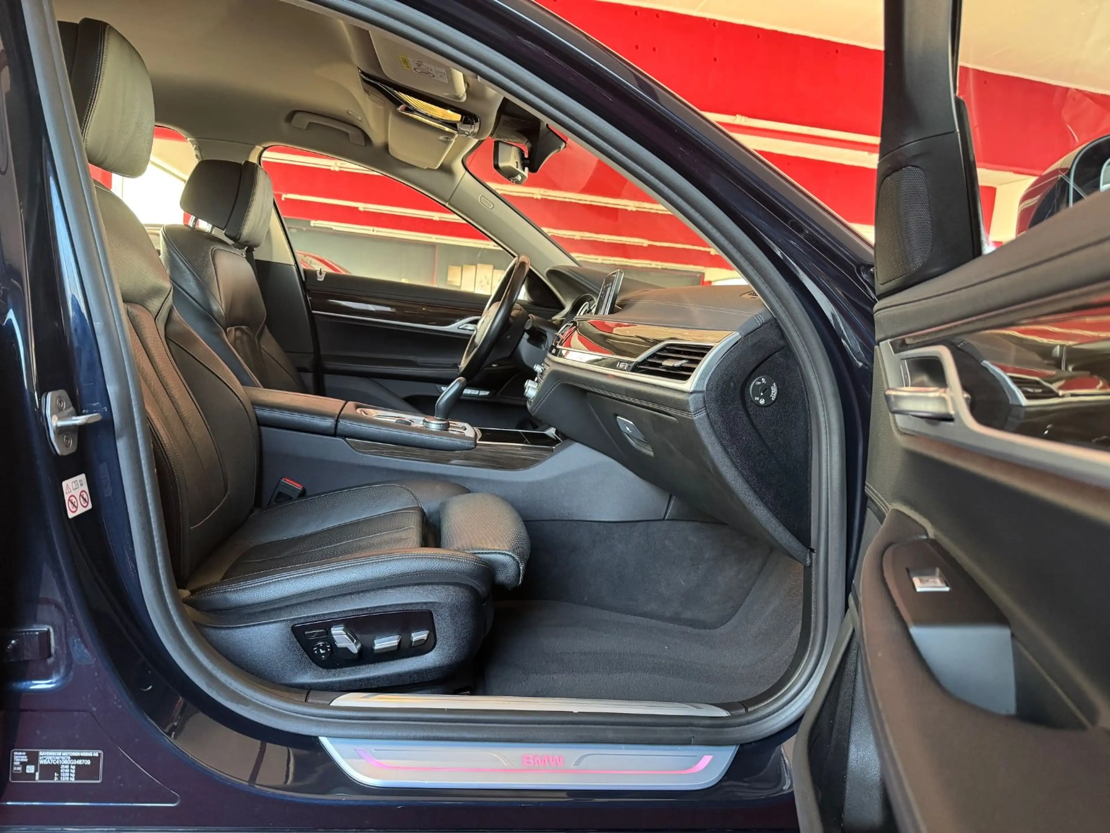 BMW 730 d xDrive Sitzlüftung DisplayKey Touch Command — photo 14