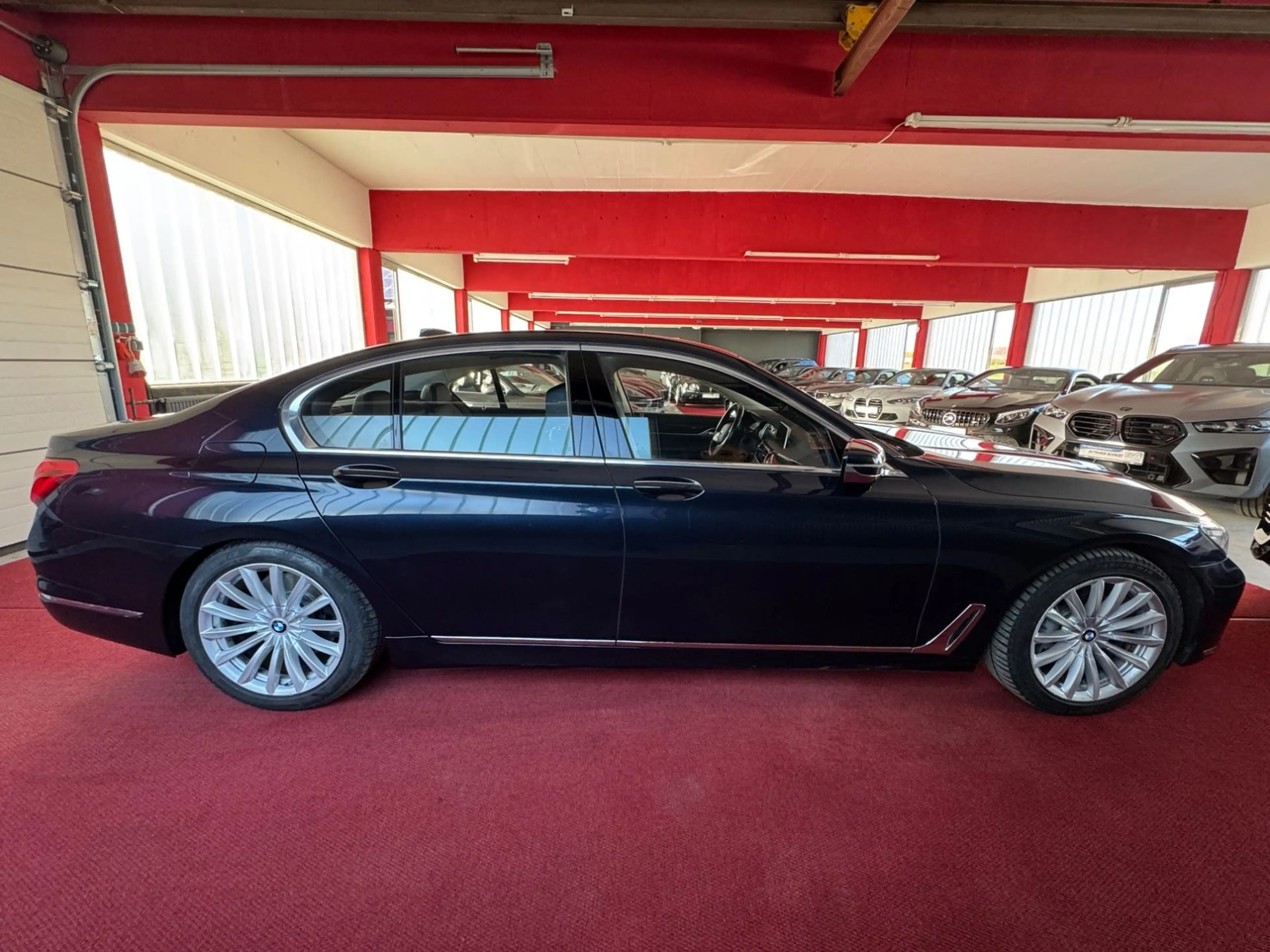 BMW 730 d xDrive Sitzlüftung DisplayKey Touch Command — photo 10