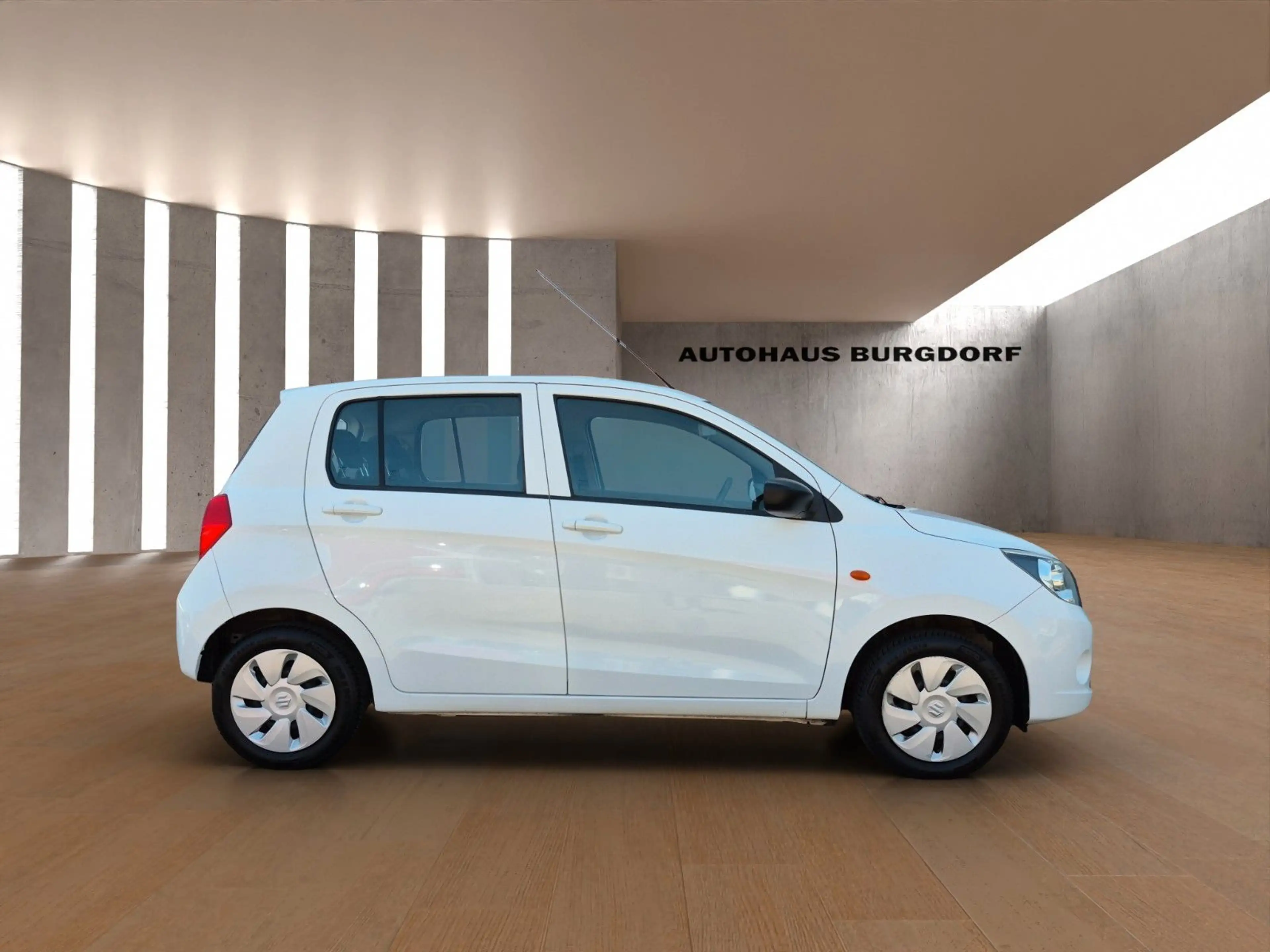 Suzuki Celerio 1.0 Klima Start/Stop Ganzjahresreifen — photo 4