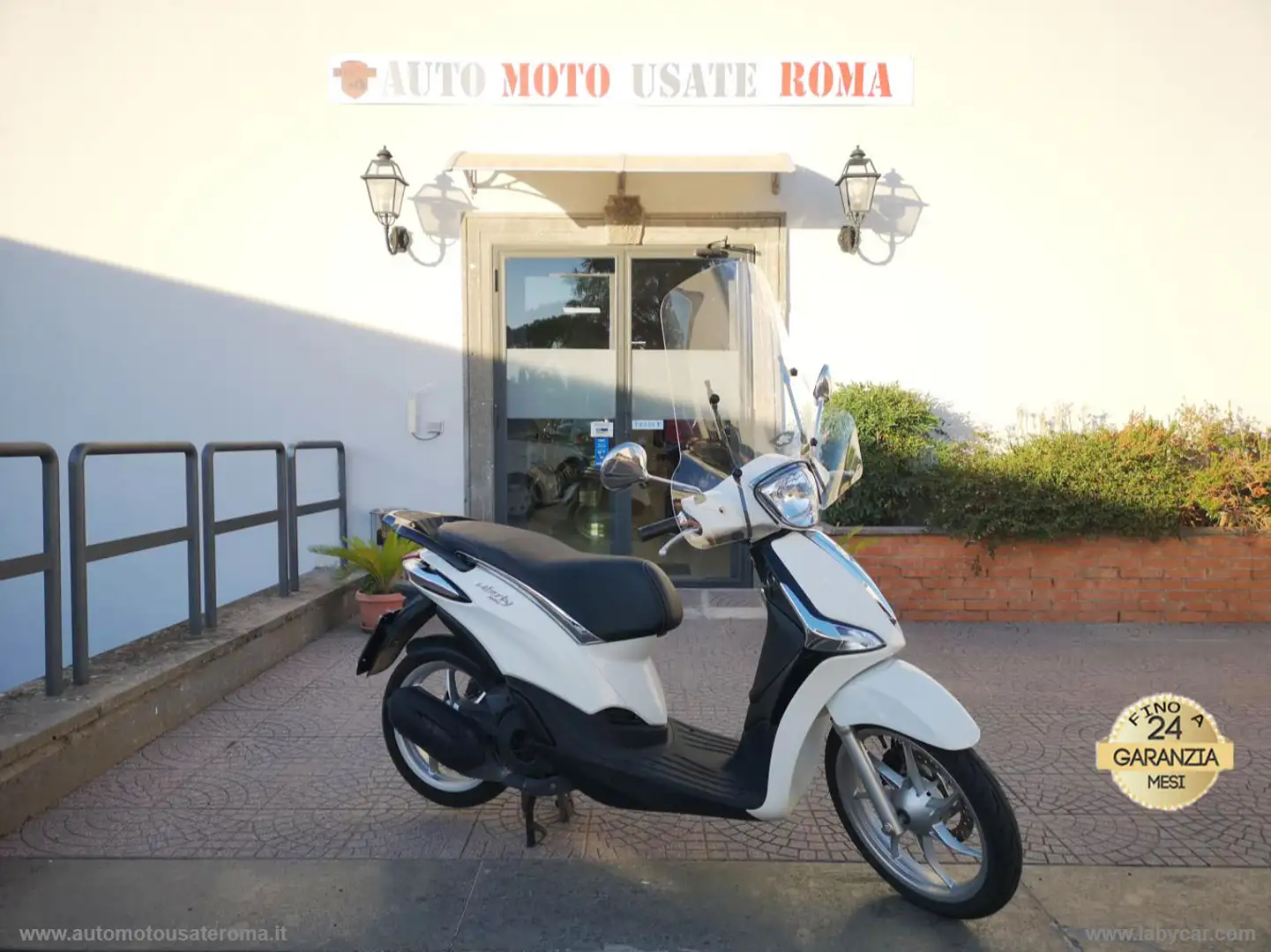 Piaggio Liberty 150 Liberty 150 ABS 3V I.E. RATE AUTO MOTO SCOOTER Weiß - 1