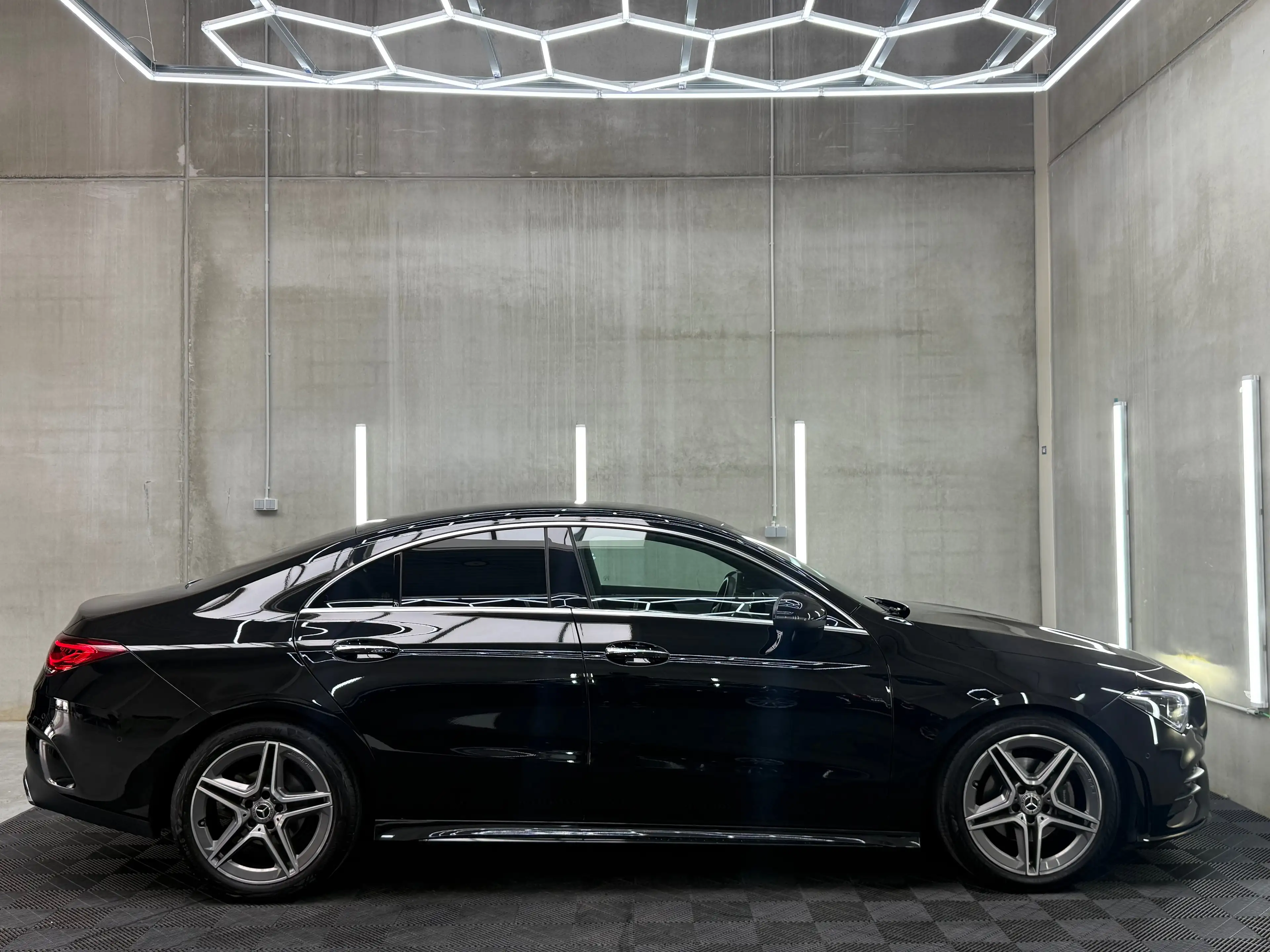 Mercedes-Benz CLA 180 /2.0MERCEDES/AMG/SFEER/CAMERA/DODEHOEK/GARANTIE — photo 3