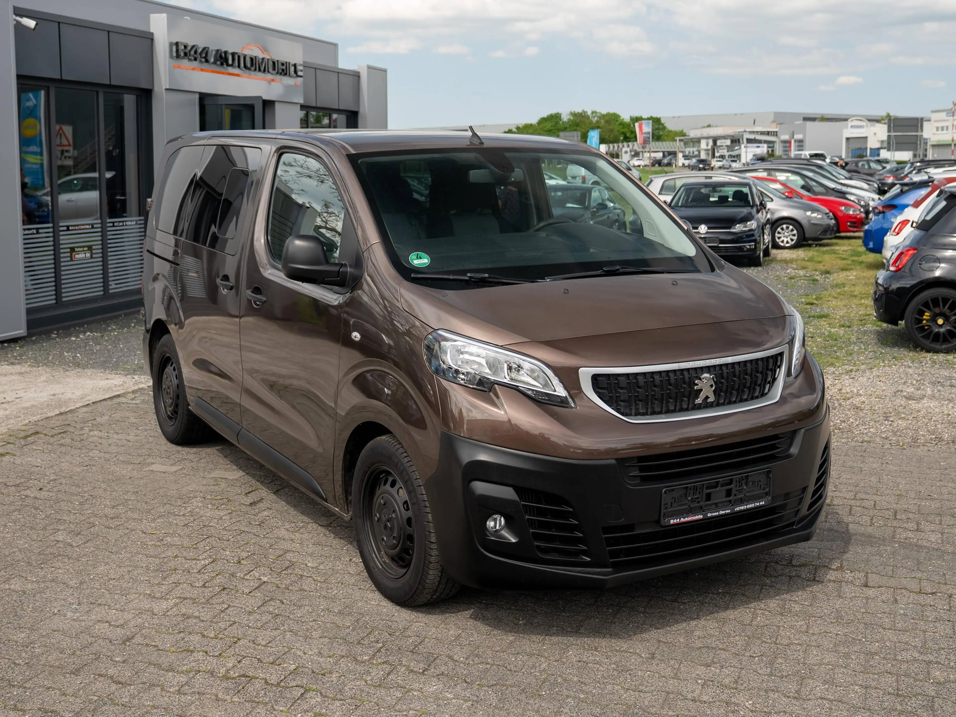 Peugeot Expert Traveller*9 Sitzer*Rückfahrkamera*Tempomat*DAB*