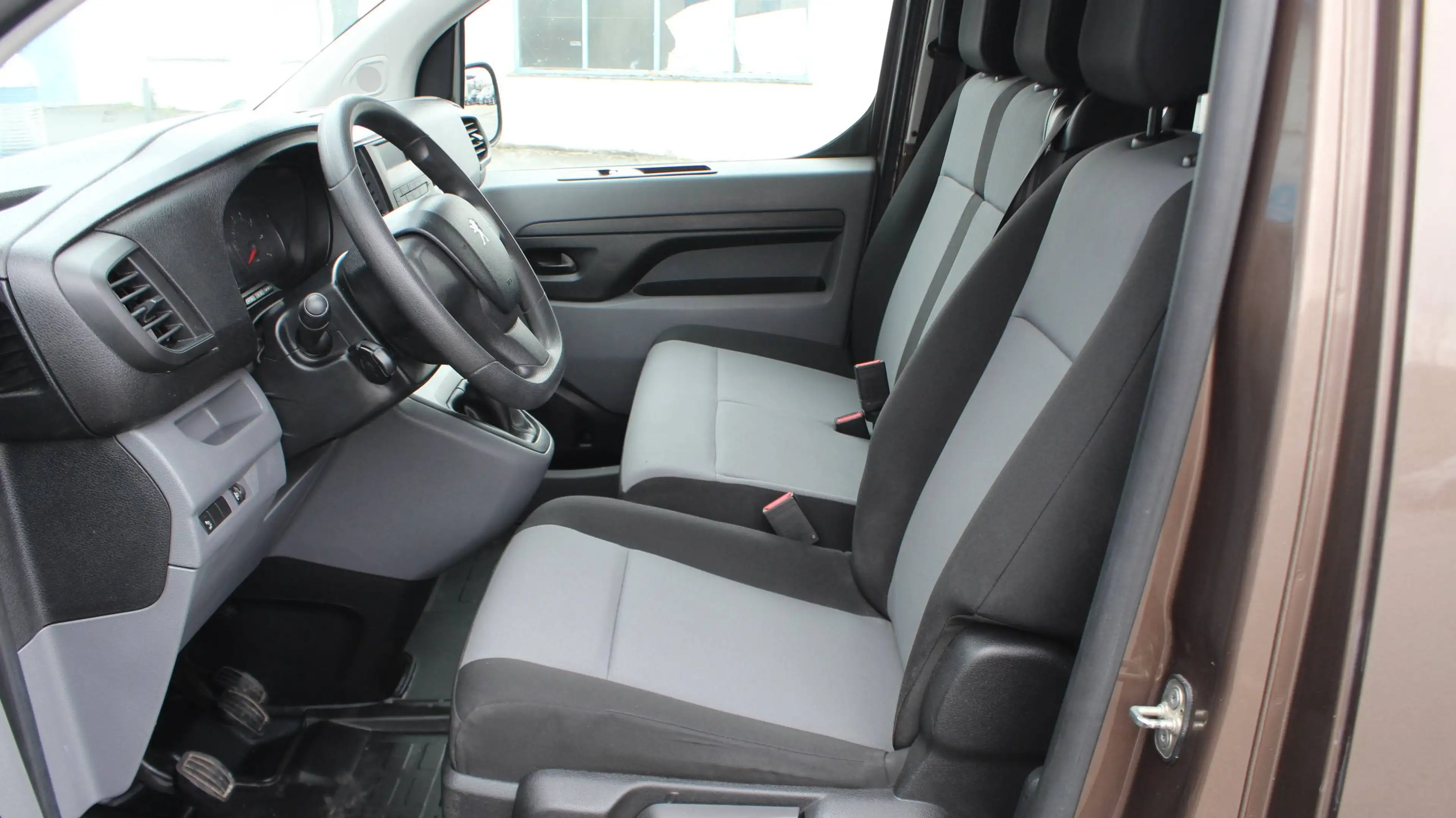 Peugeot Expert Traveller*9 Sitzer*Rückfahrkamera*Tempomat*DAB* — photo 9