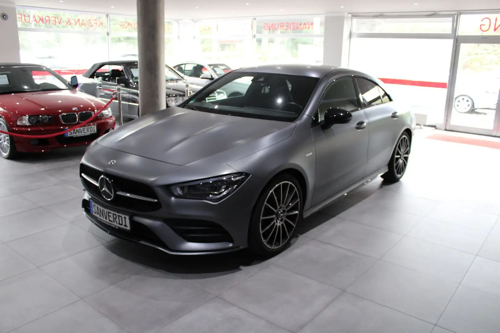 Mercedes-Benz CLA 250 4MATIC AMG-SPORT NIGHT DESIGNO EDITION Gris - 1
