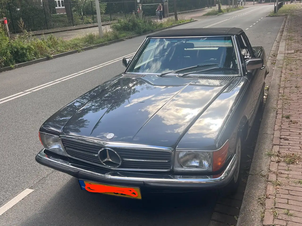 Mercedes-Benz SL 380, foto 2