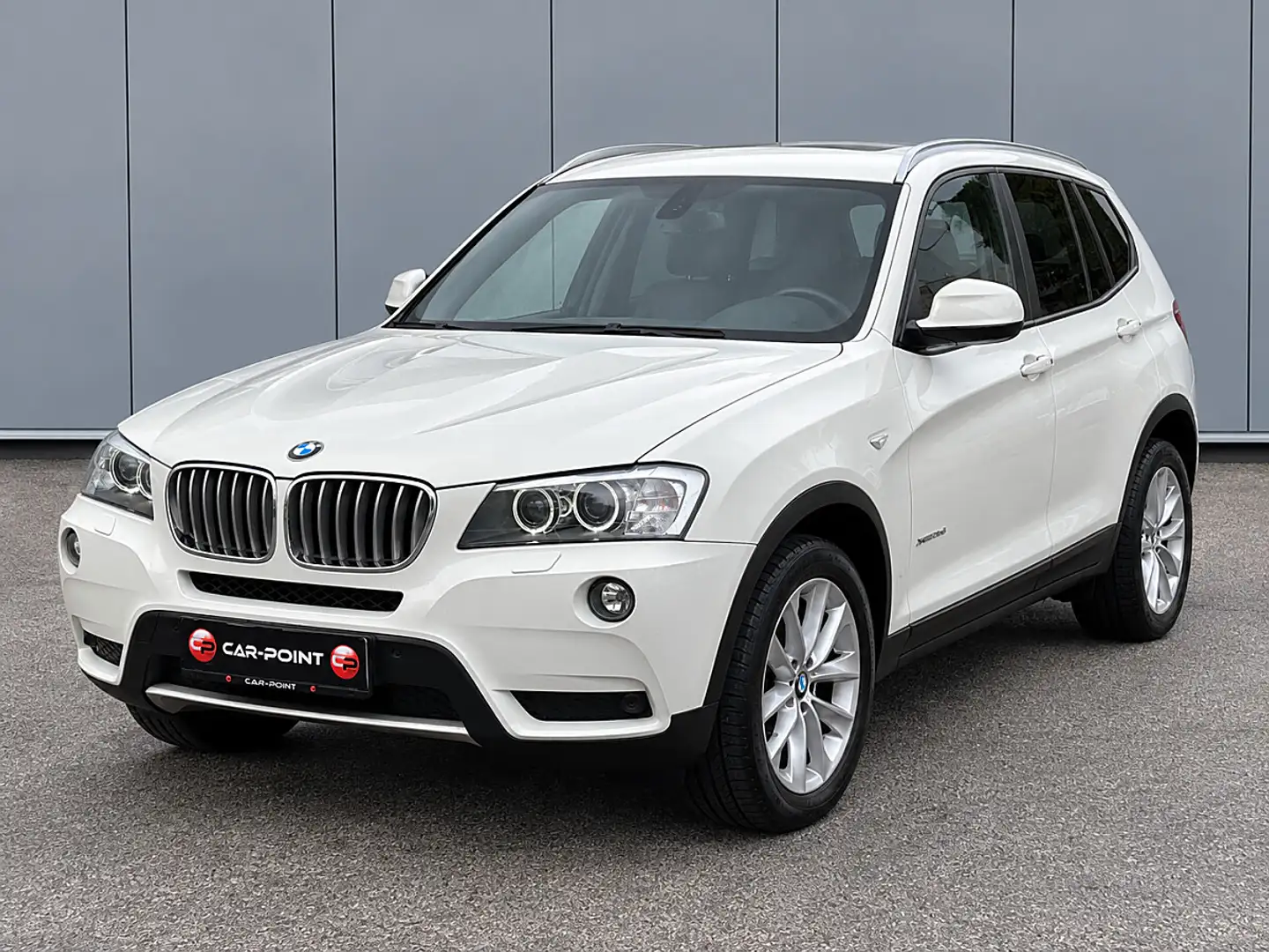 BMW X3 xDrive20d Österreich-Paket Aut. Leder/AHK/8-fach Weiß - 1