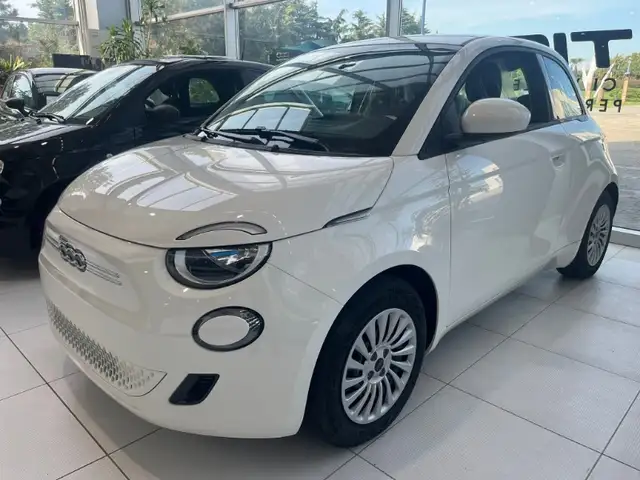 Fiat 500 e Berlina 42 kWh