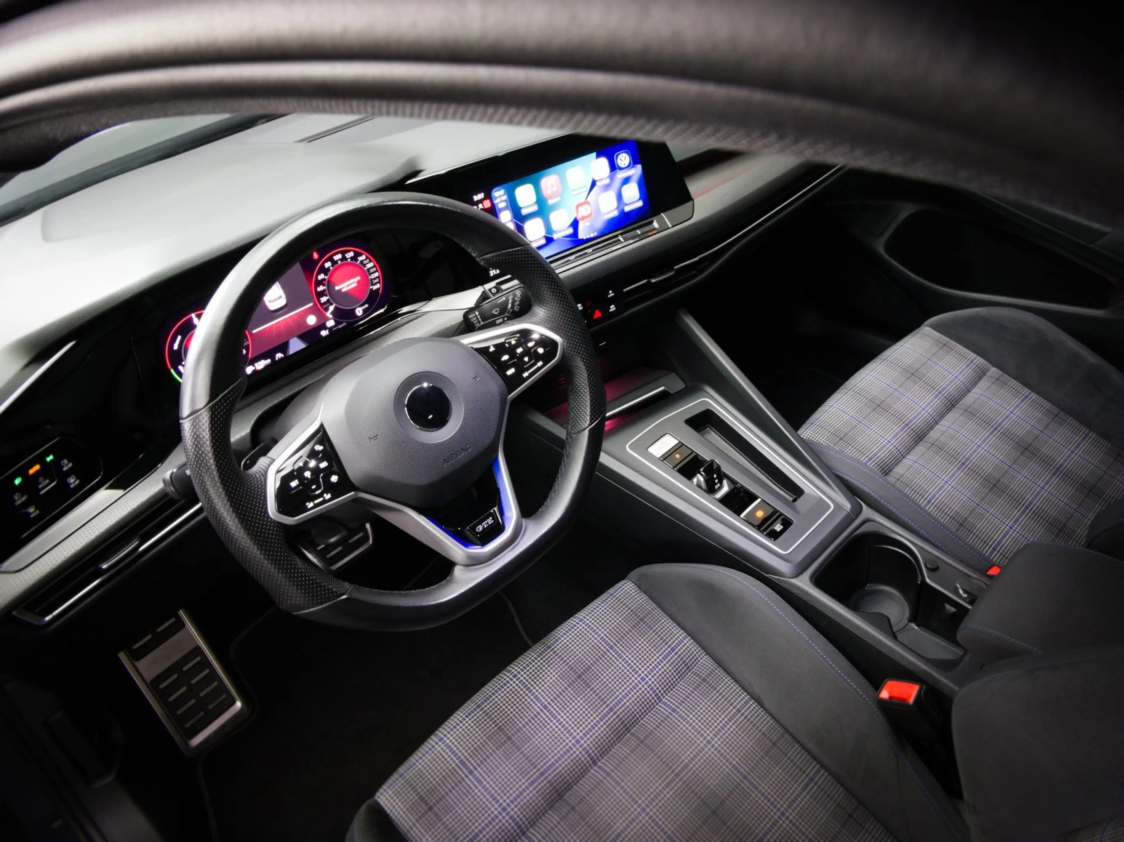 Volkswagen Golf GTE 1.4 eHybrid (IQ-LIGHTS, SFEERVERLICHTING, ADAPTIVE — photo 33