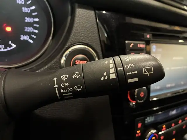Nissan X-Trail view 20