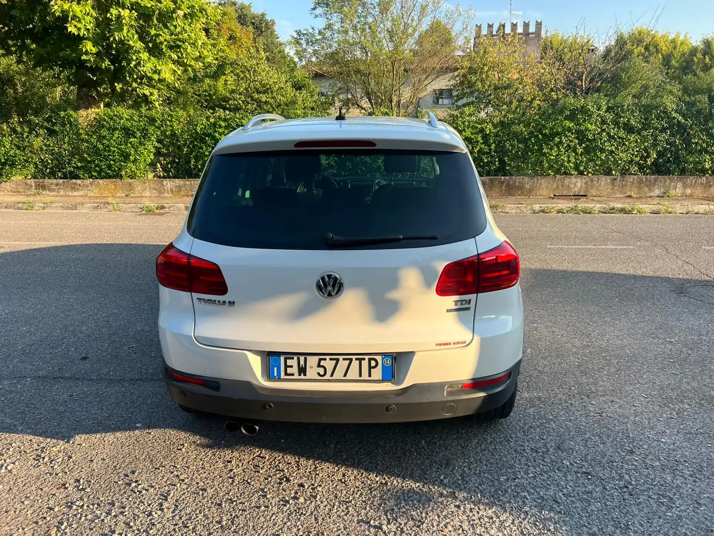 Volkswagen Tiguan 2.0 TDI 110 CV Trend & Fun BlueMotion Technology Bianco - 2