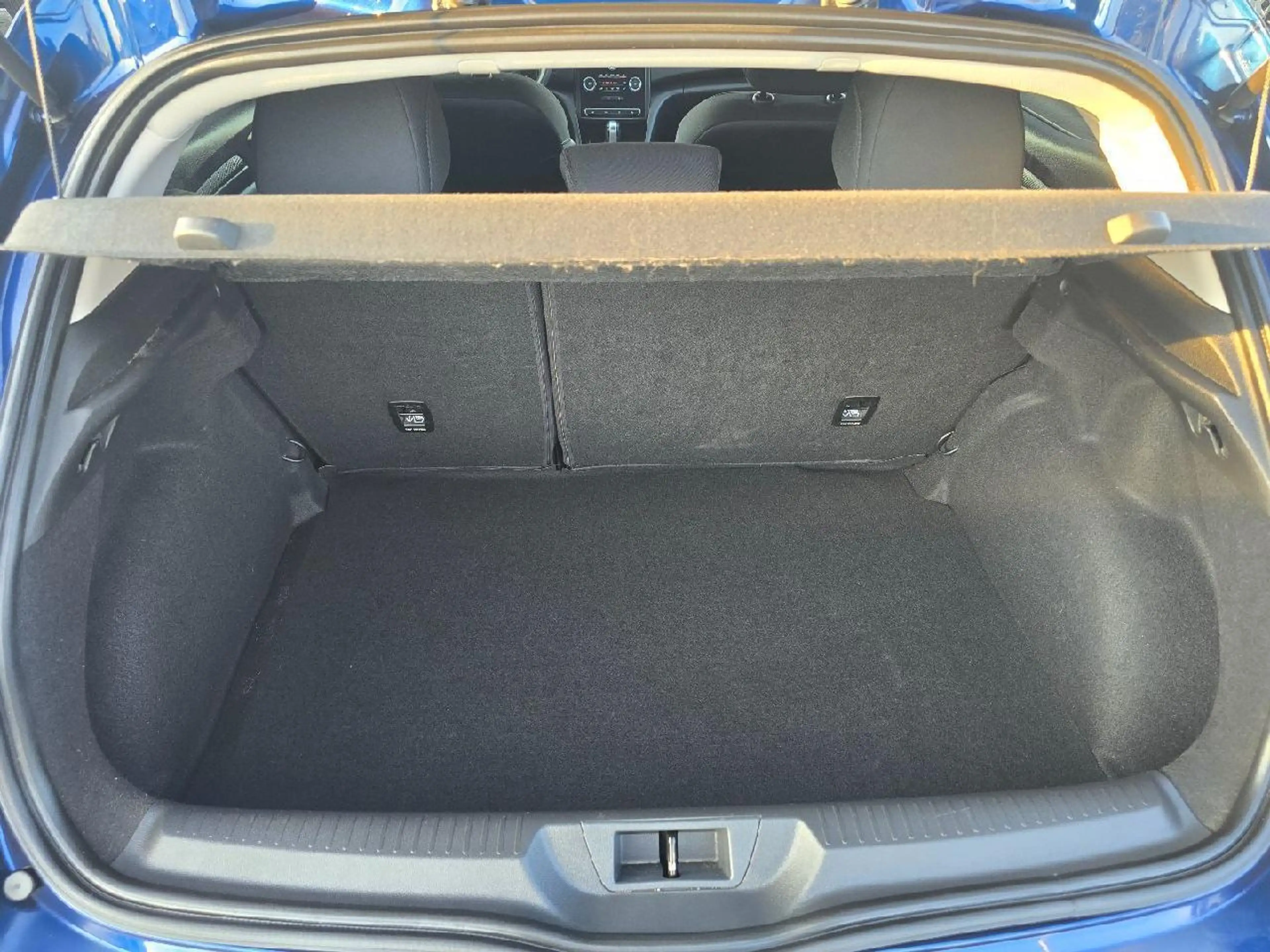 Renault Megane IV BUSINESS Edition T — photo 12