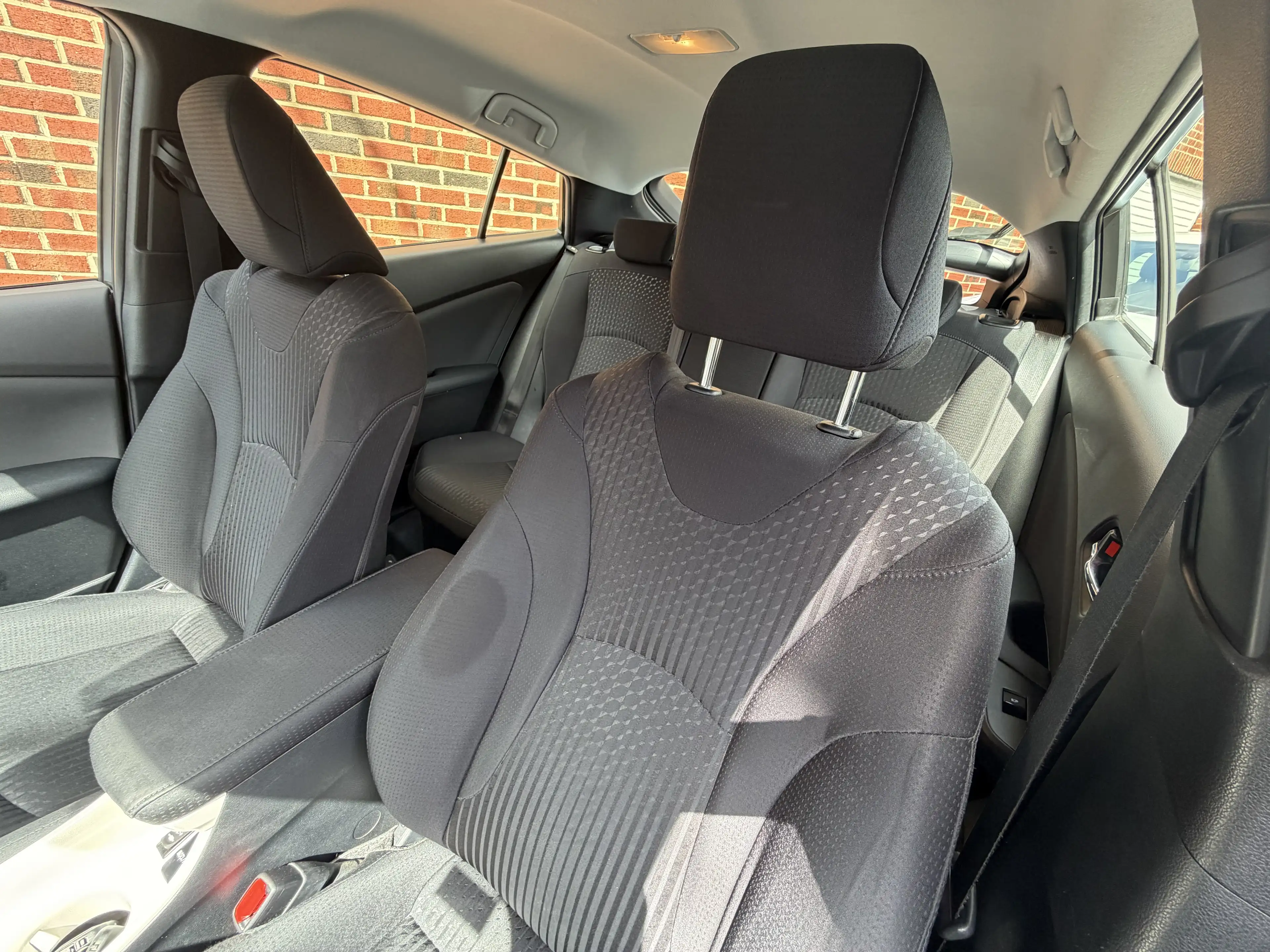 Toyota Prius Prius PHEV 1.8i VVT-i Active Lounge — photo 12