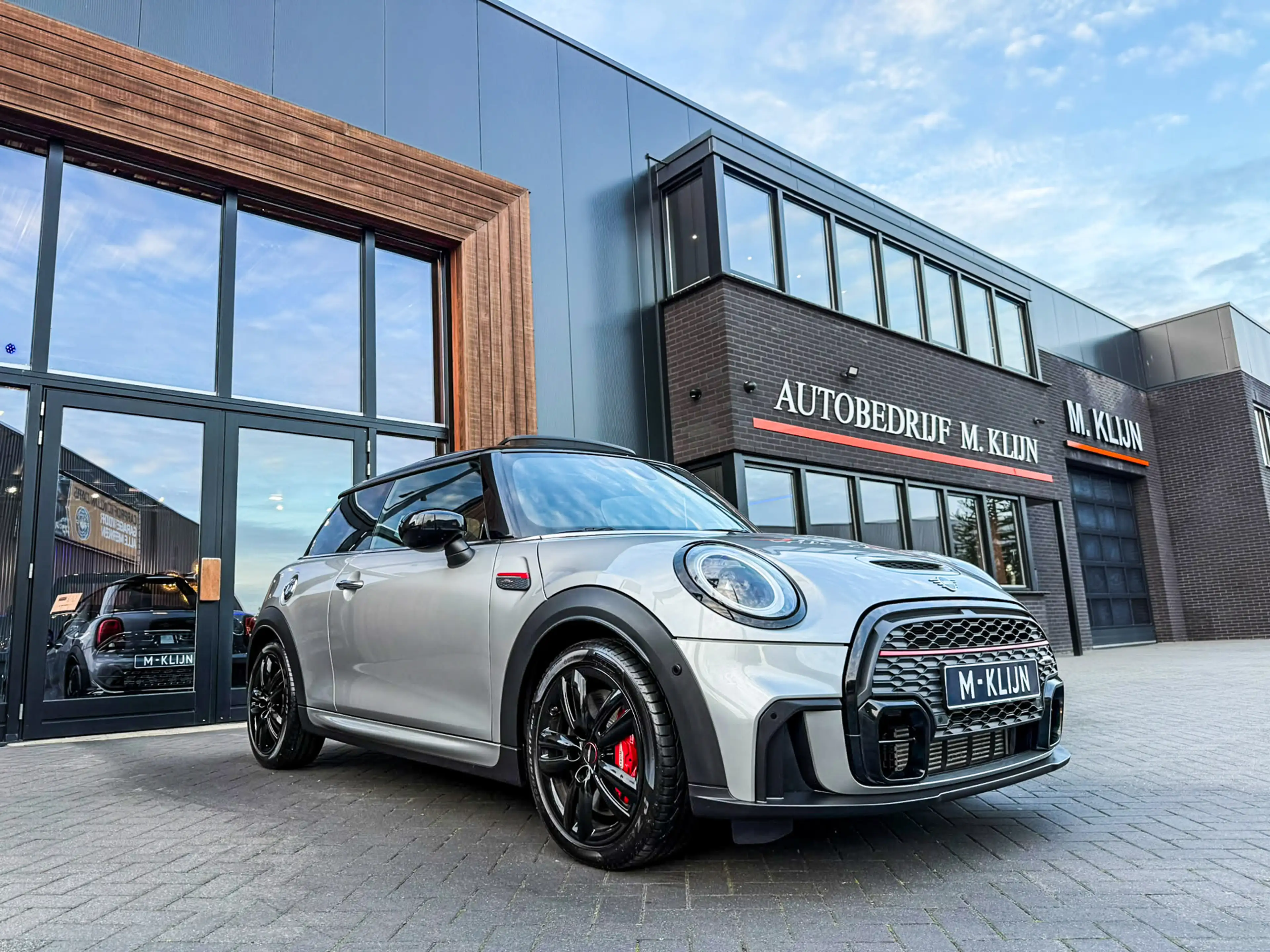 MINI John Cooper Works 3-Deurs 2.0 JCW Pack F1 aut 231pk/Pano/Camera/Hk/B