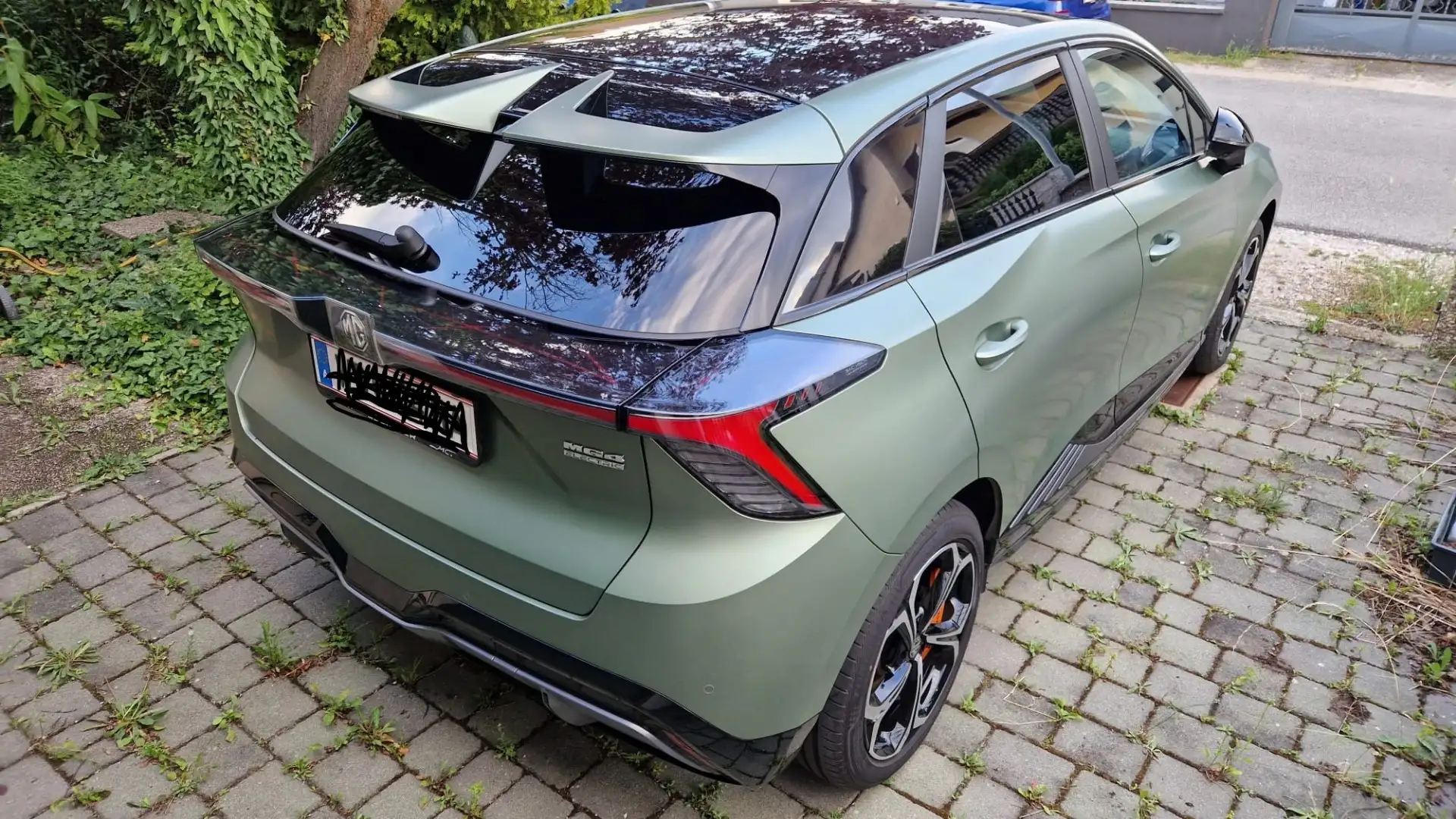 MG MG4 EV 64 kWh XPower - 2