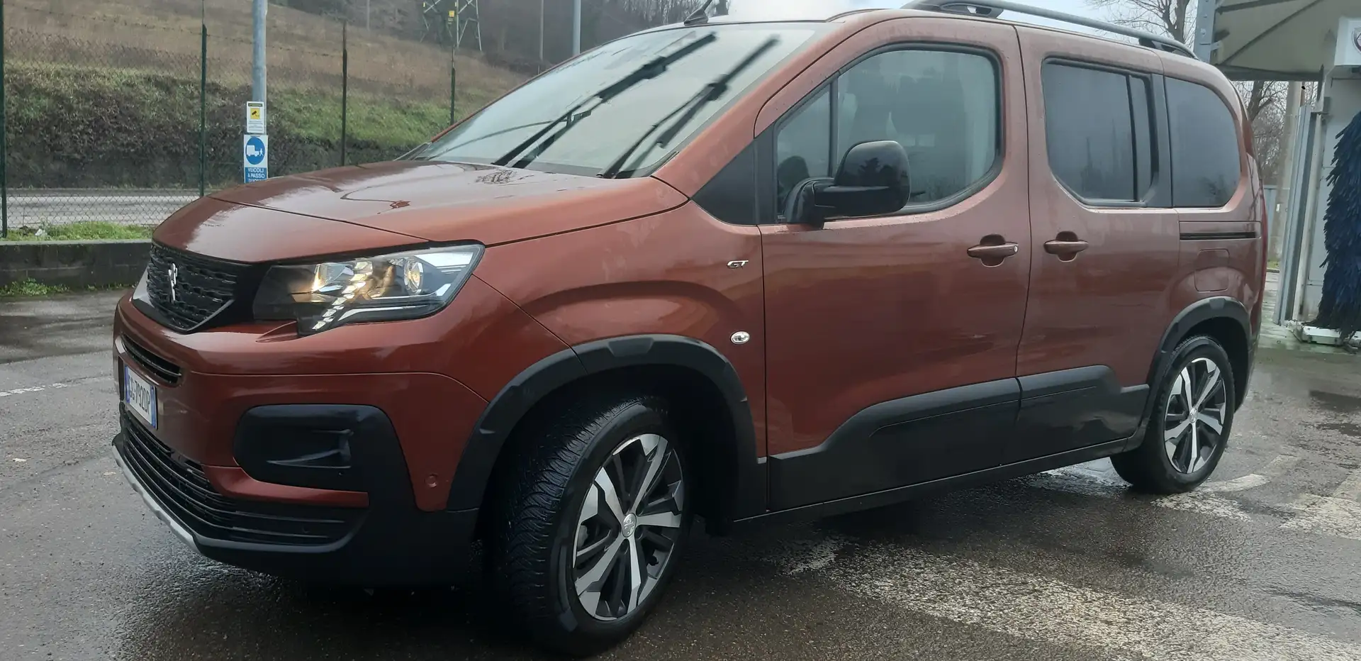 Peugeot Rifter e-Rifter e-Rifter 50 kWh GT Marrone - 2